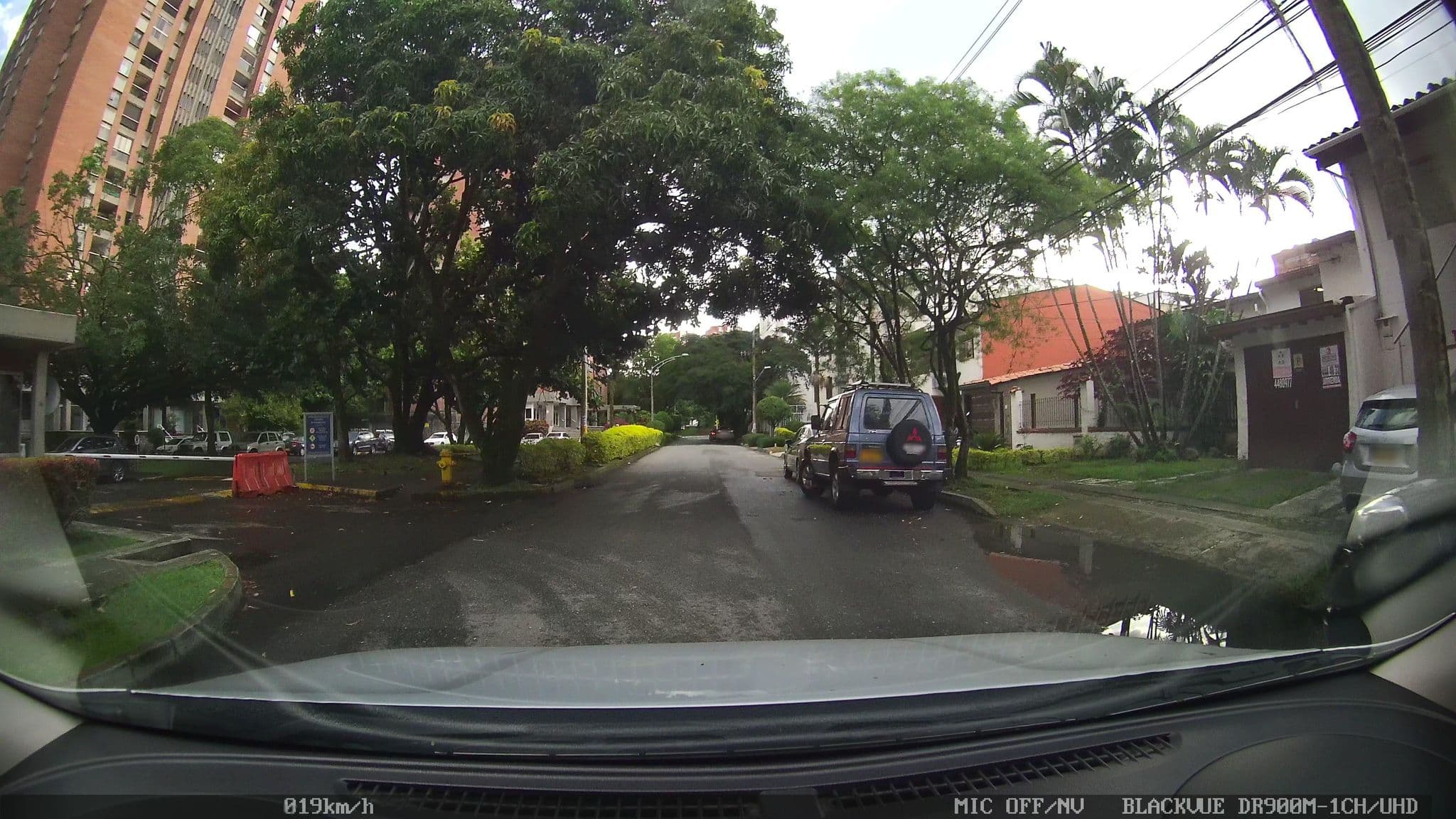Street view near Airbnb Medellin, Medellín — © kaart_4 (CC BY-SA · Mapillary)