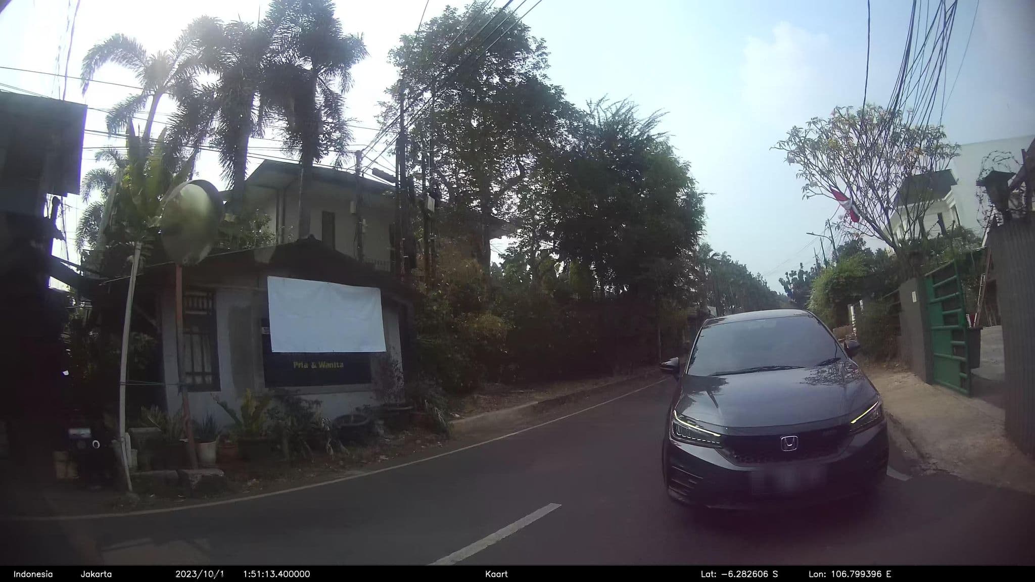 Street view near Cilandak Mansion Hotel, Jakarta — © kaart_2 (CC BY-SA · Mapillary)