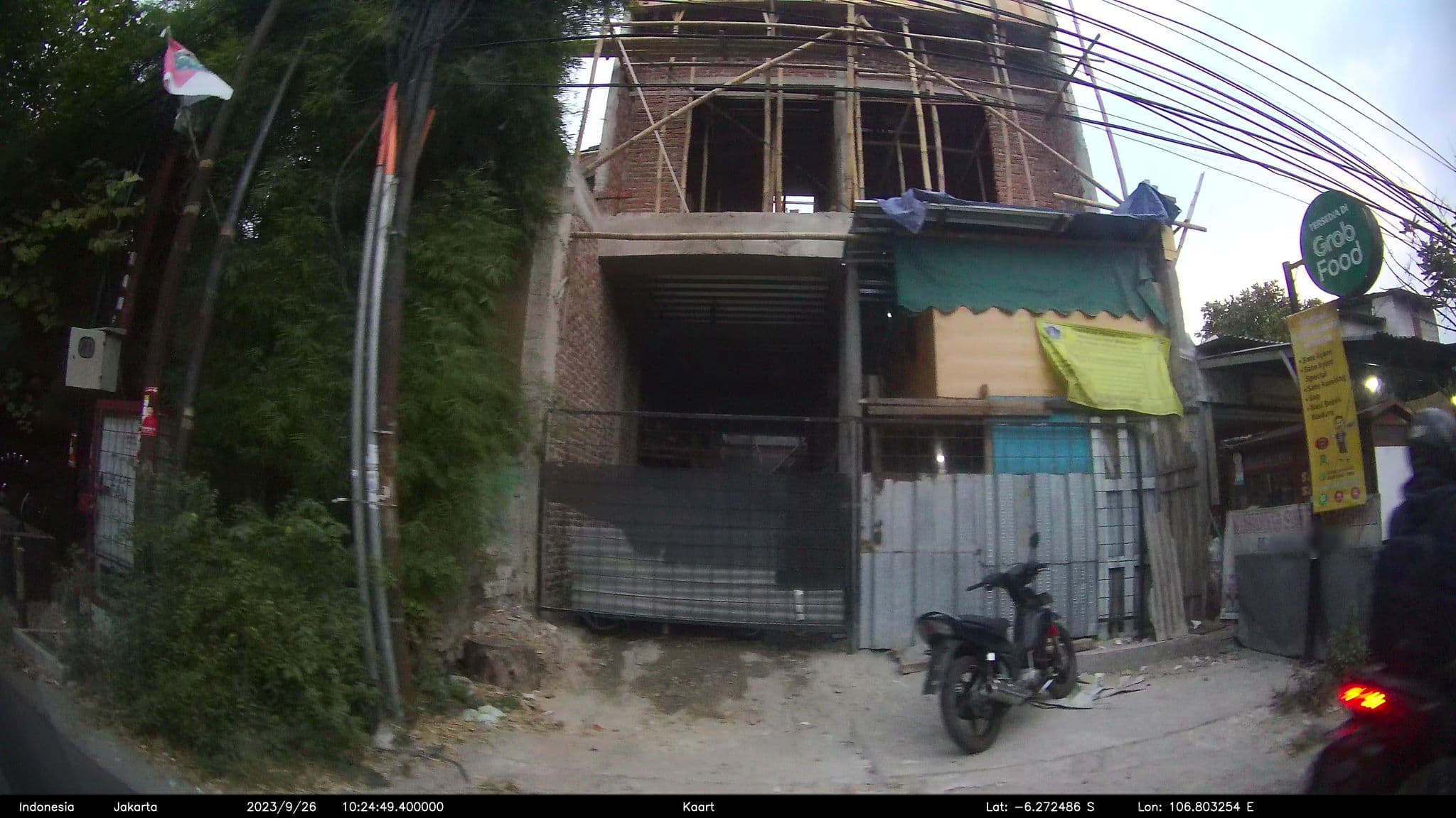Street view near White Tree Residence, Jakarta — © kaart_2 (CC BY-SA · Mapillary)