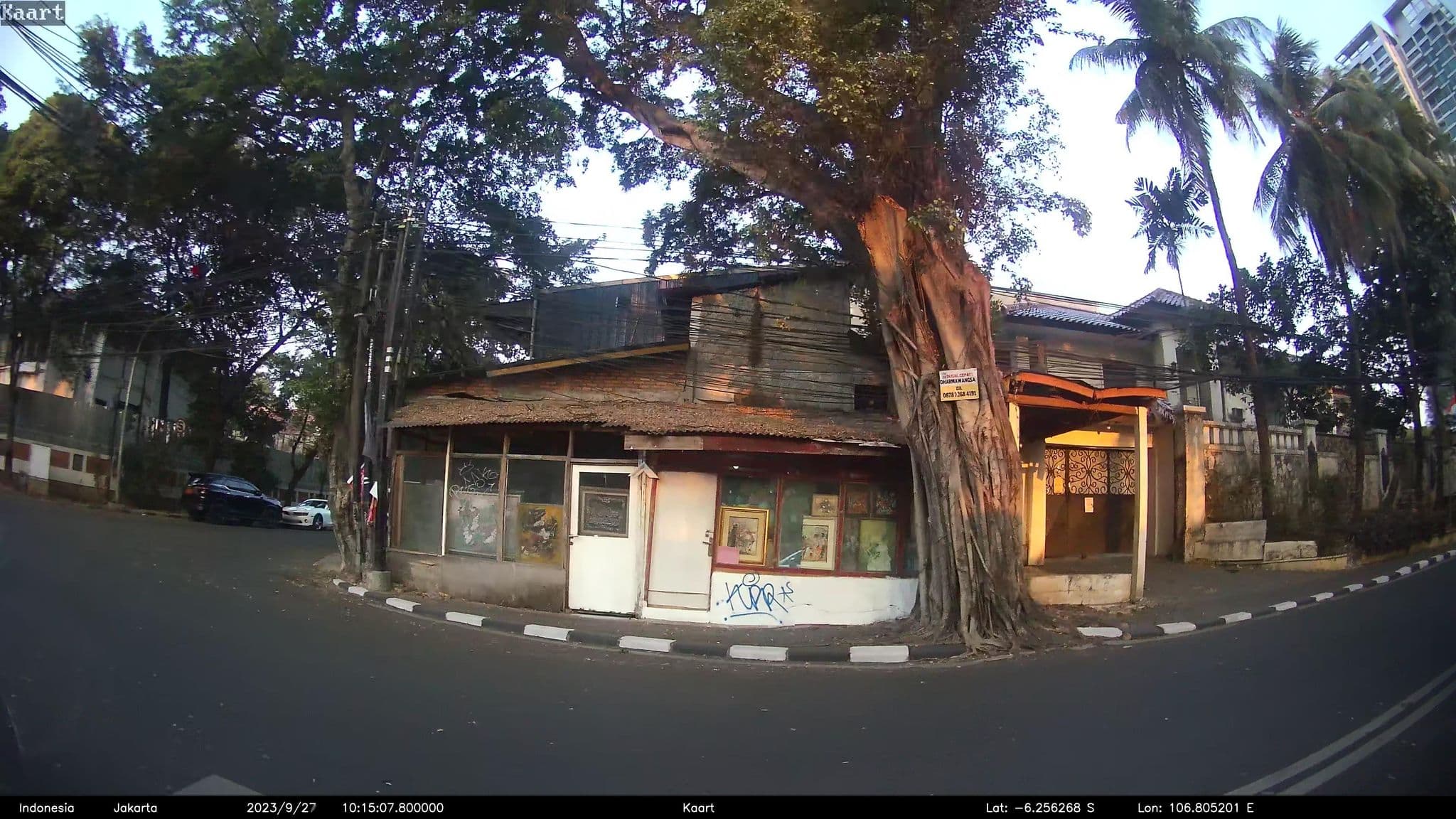 Street view near Hotel brawijaya, Jakarta — © kaart_2 (CC BY-SA · Mapillary)