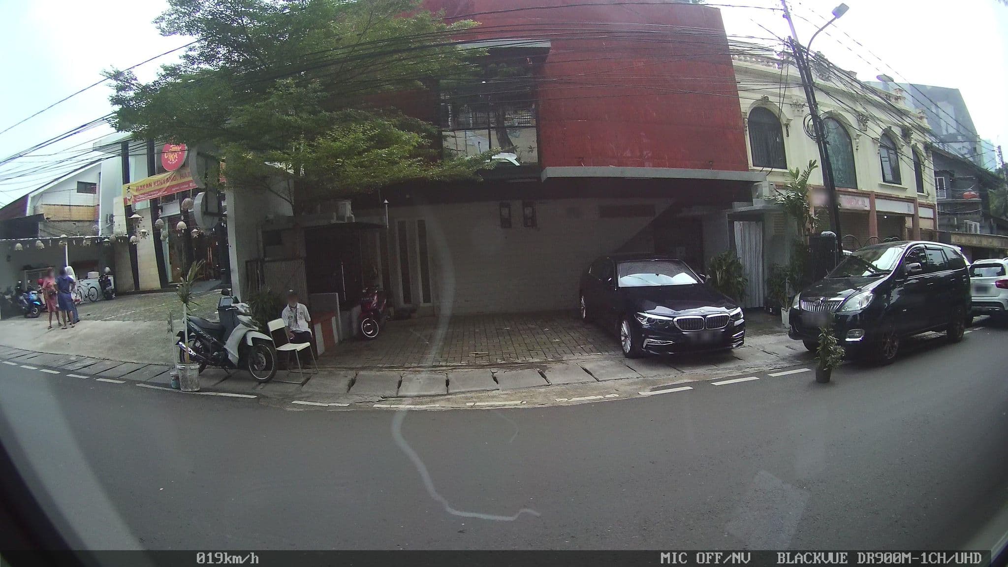Street view near Hotel Arya Duta, Jakarta — © kaart_2 (CC BY-SA · Mapillary)