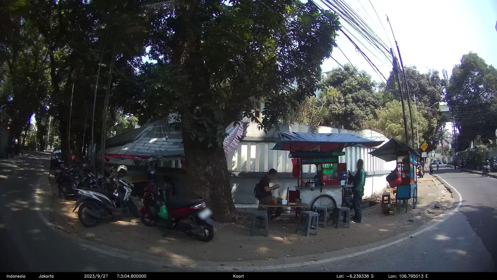 Street view near Wisma Soliga, Jakarta — © kaart_2 (CC BY-SA · Mapillary)