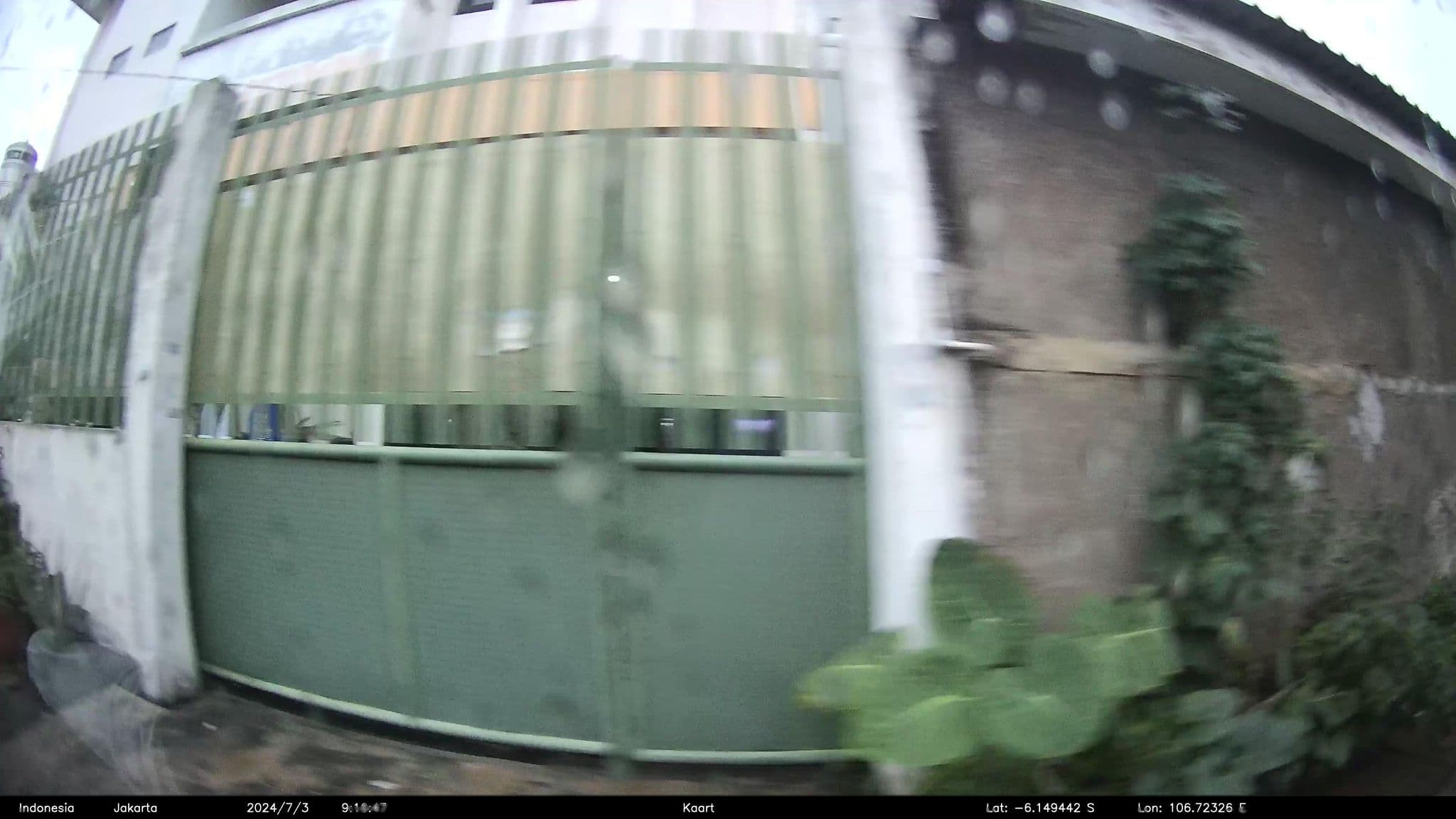Street view near Hotel Daan Mogot Baru, Ciputat — © kaart_1 (CC BY-SA · Mapillary)