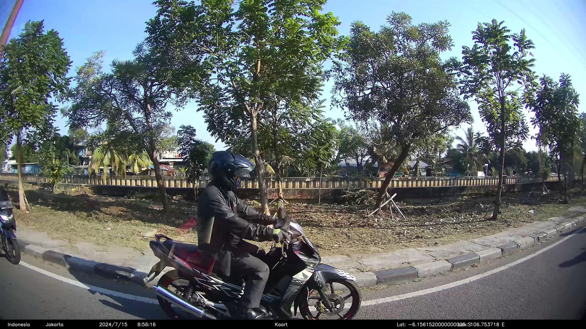 Street view near Irenne"s Hotel, Ciputat — © kaartcam (CC BY-SA · Mapillary)