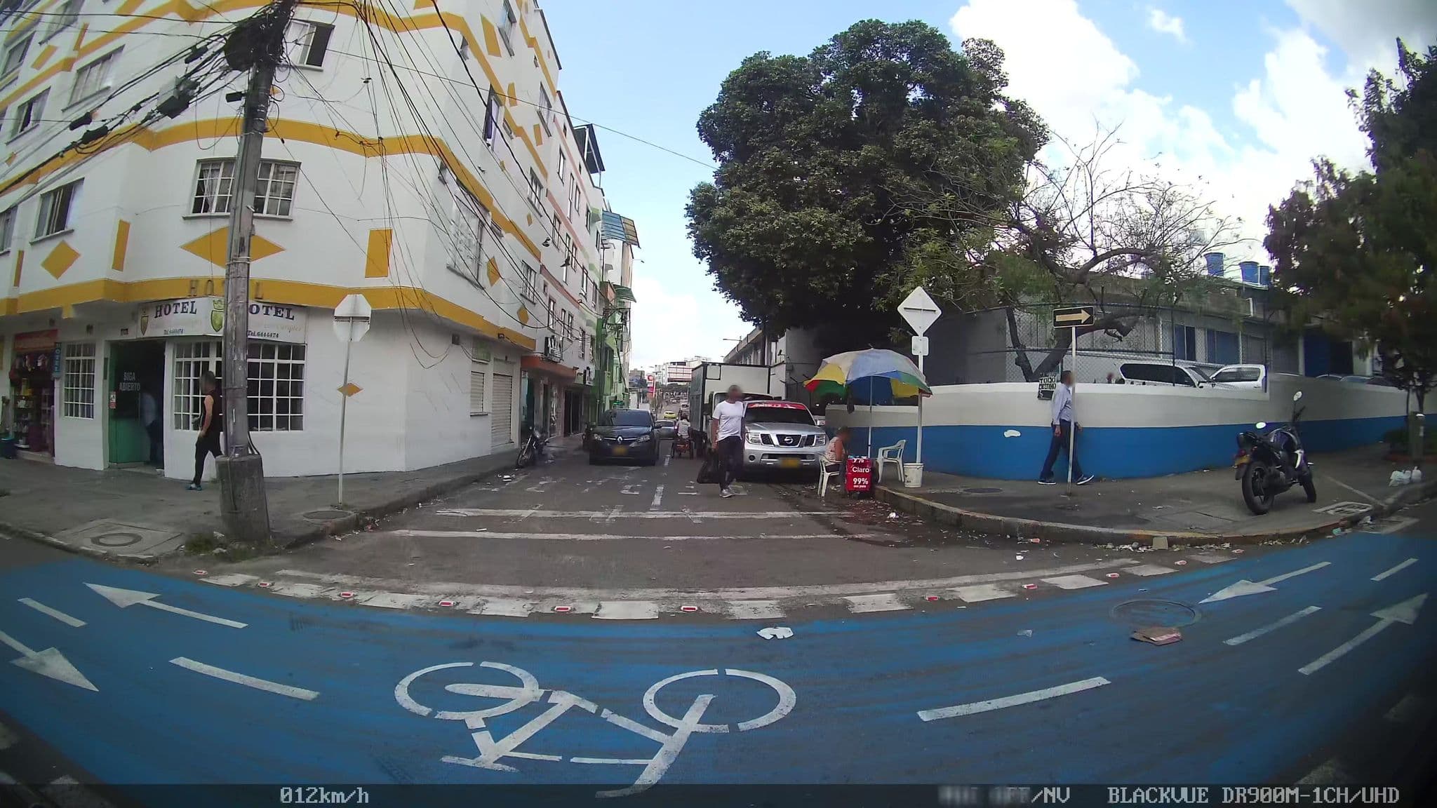 Street view near Hotel Tequendama, Bucaramanga — © kaart_2 (CC BY-SA · Mapillary)
