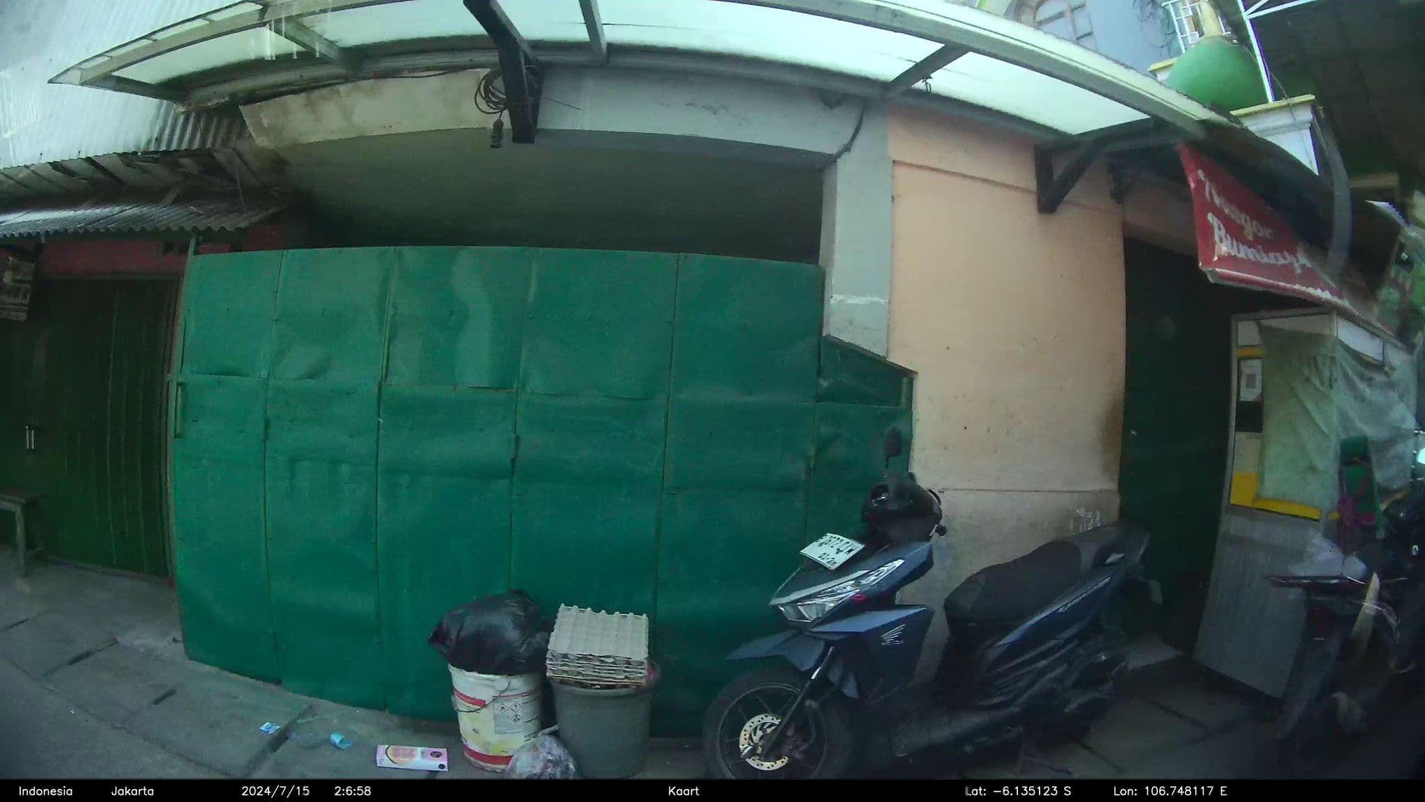 Street view near Hotel Pulorida, Ciputat — © kaart_1 (CC BY-SA · Mapillary)