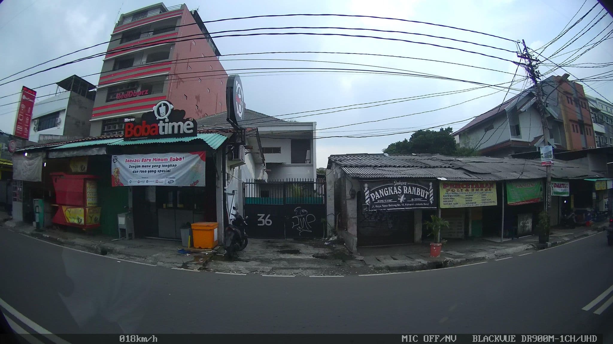 Street view near Kost 38, Jakarta — © kaart_1 (CC BY-SA · Mapillary)