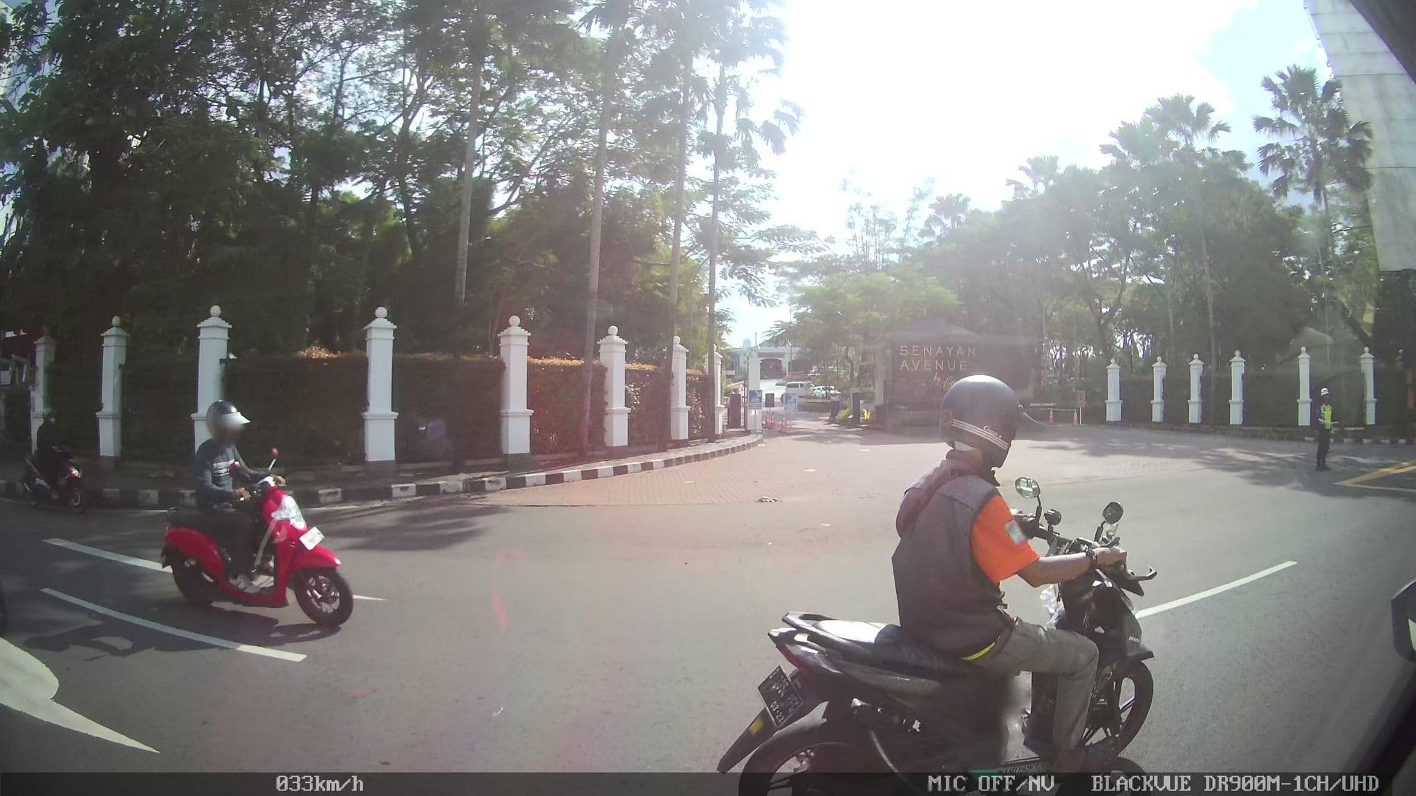 Street view near Resort Prima Cisarua, Jakarta — © kaart5 (CC BY-SA · Mapillary)