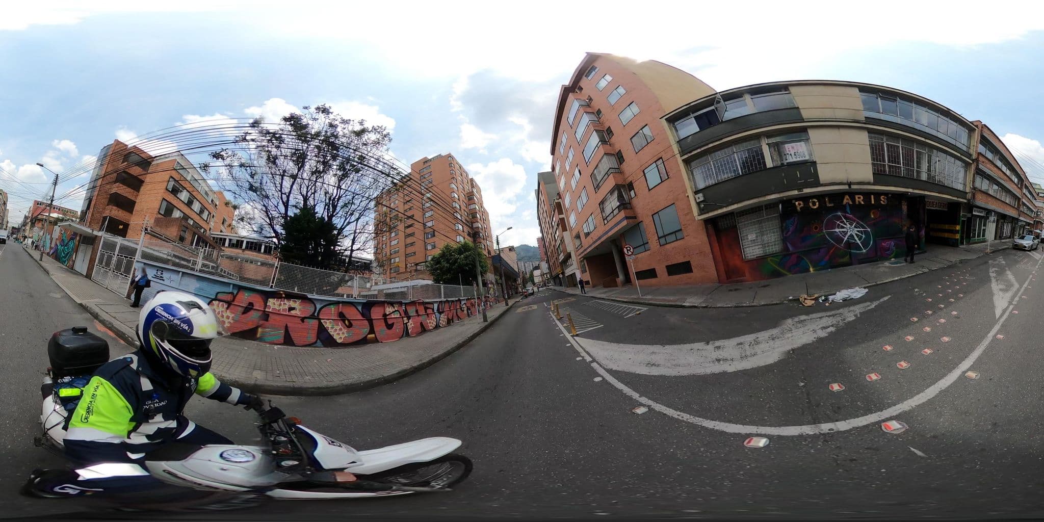 Street view near Grace chapinero, Bogotá