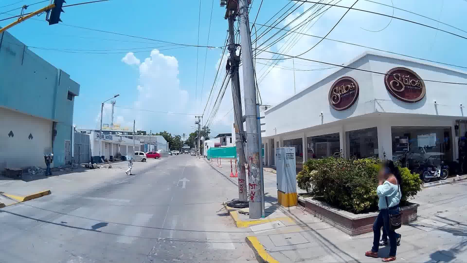Street view near Distrito Hostel, Santa Marta