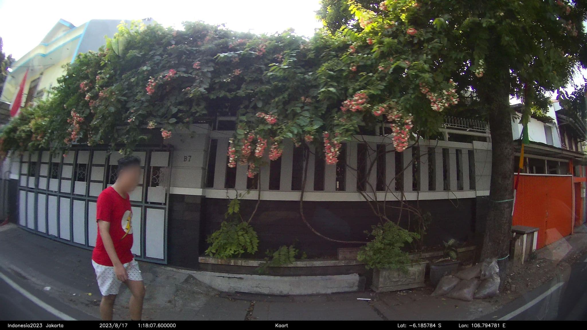 Street view near Kost Star Residence, Jakarta — © kaart_2 (CC BY-SA · Mapillary)