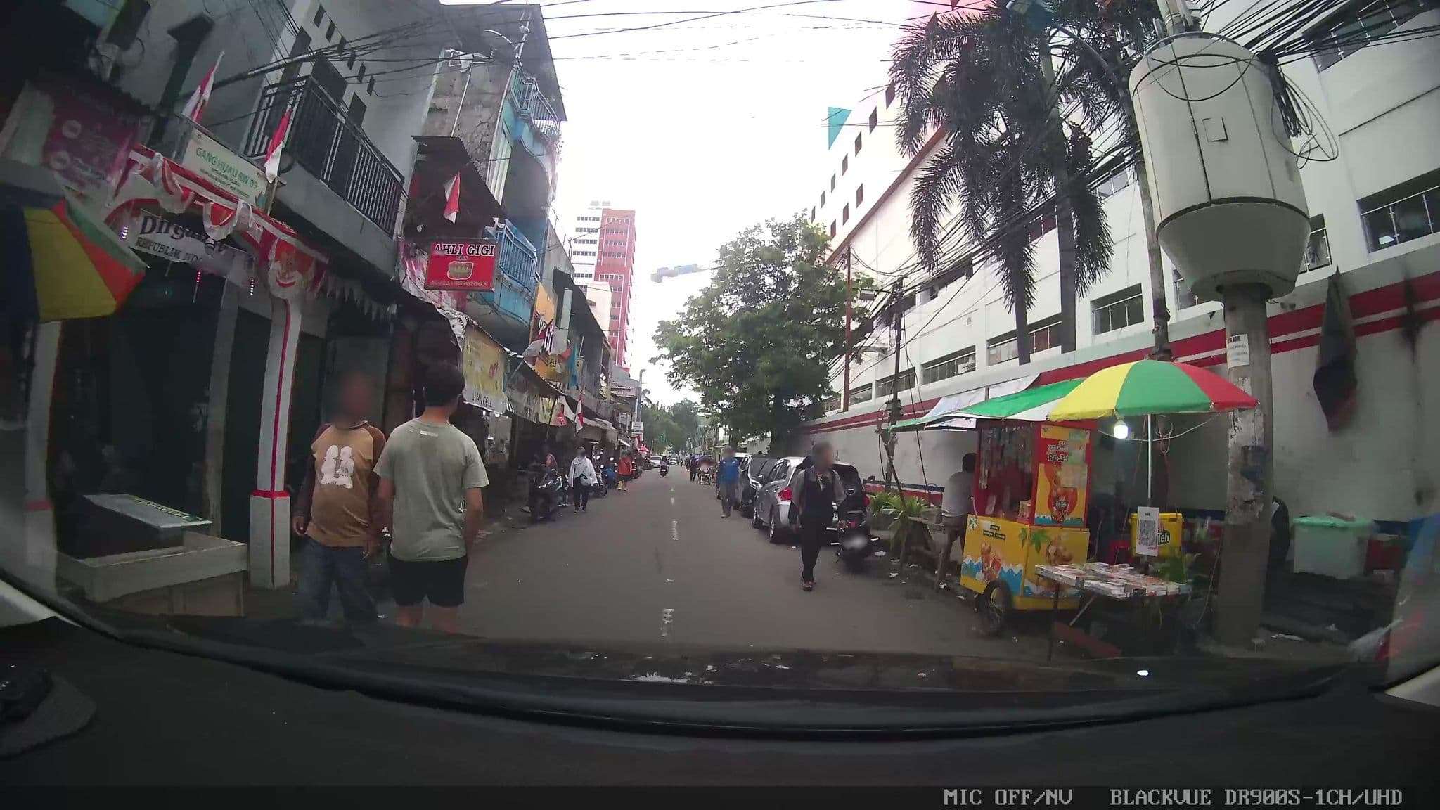 Street view near Wisma Harapan Kita Bidakara, Jakarta — © Kaart---FRONT (CC BY-SA · Mapillary)