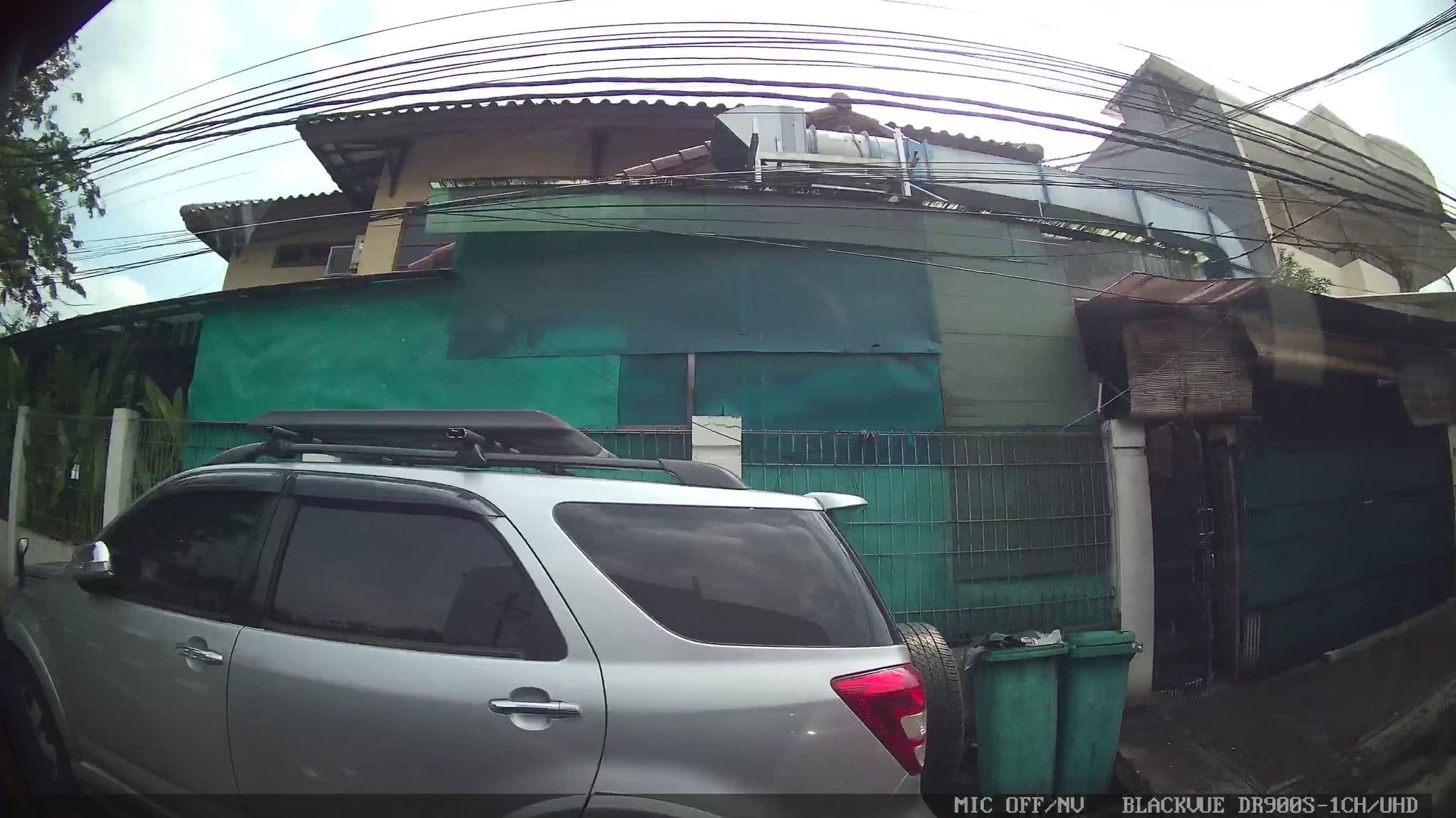 Street view near Arwiga, Jakarta — © Kaart---RIGHT (CC BY-SA · Mapillary)