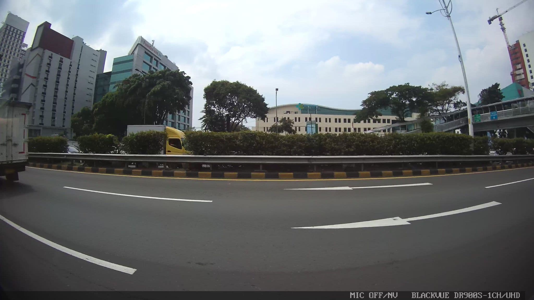 Street view near 808 Room, Twin Plaza Hotel, Jakarta — © kaart_360 (CC BY-SA · Mapillary)