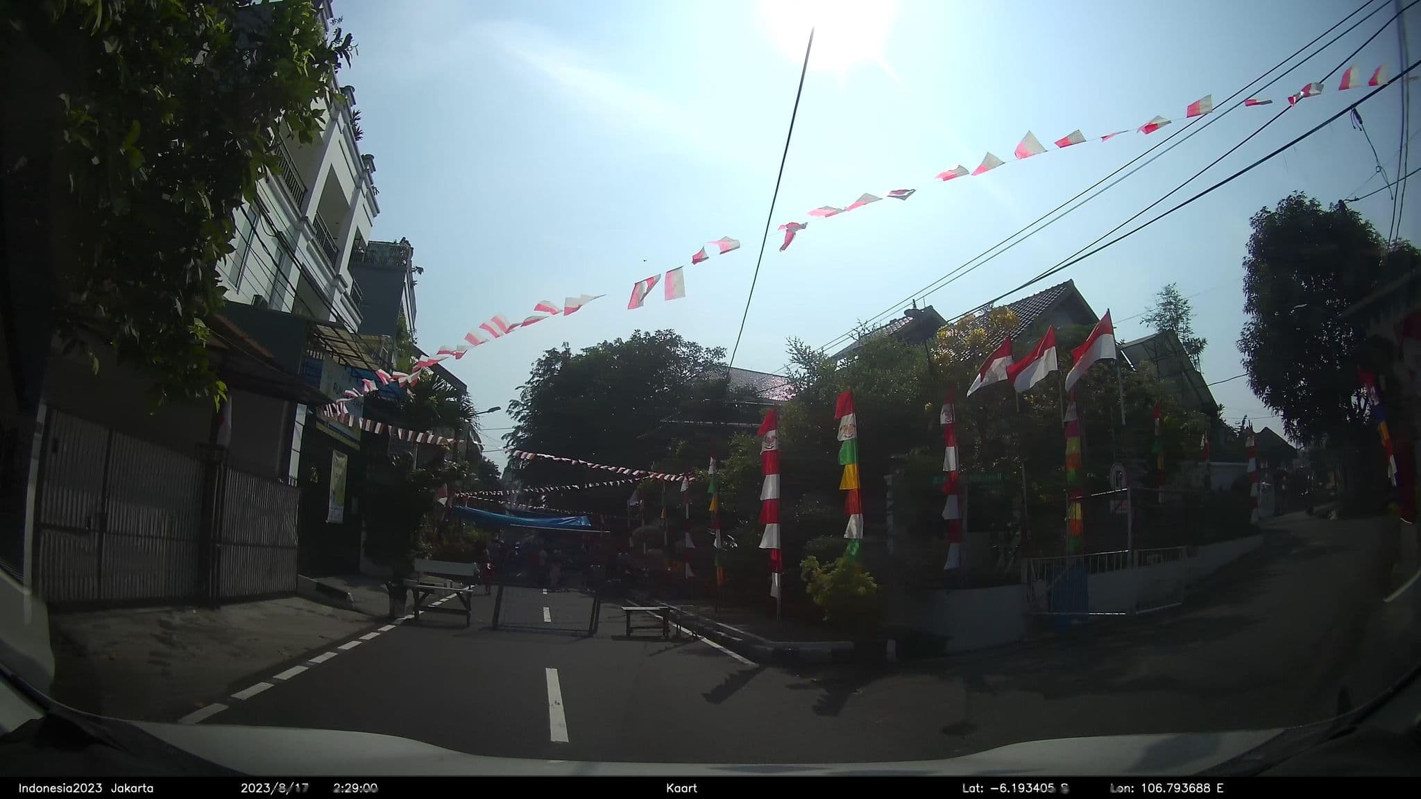 Street view near Twin Plaza Hotel 15th Floor, Jakarta — © kaart_2 (CC BY-SA · Mapillary)