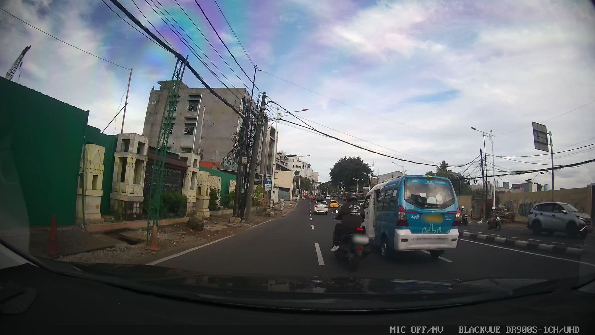 Street view near @hotel nirwana anyer, Jakarta — © Kaart---FRONT (CC BY-SA · Mapillary)