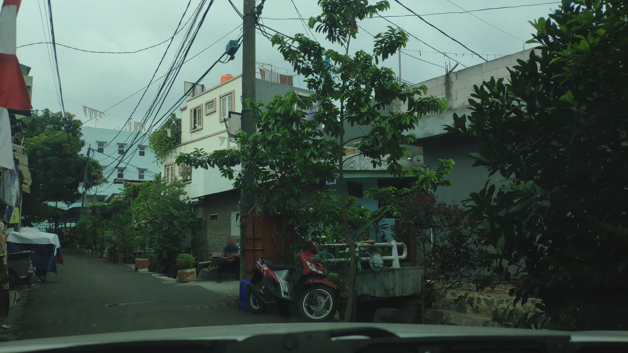 Street view near Amelia Homestay, Jakarta — © dedi (CC BY-SA · Mapillary)