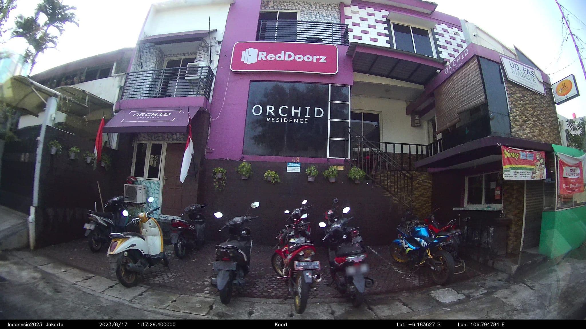 Street view near Wisma Nely Murni, Jakarta — © kaart_2 (CC BY-SA · Mapillary)