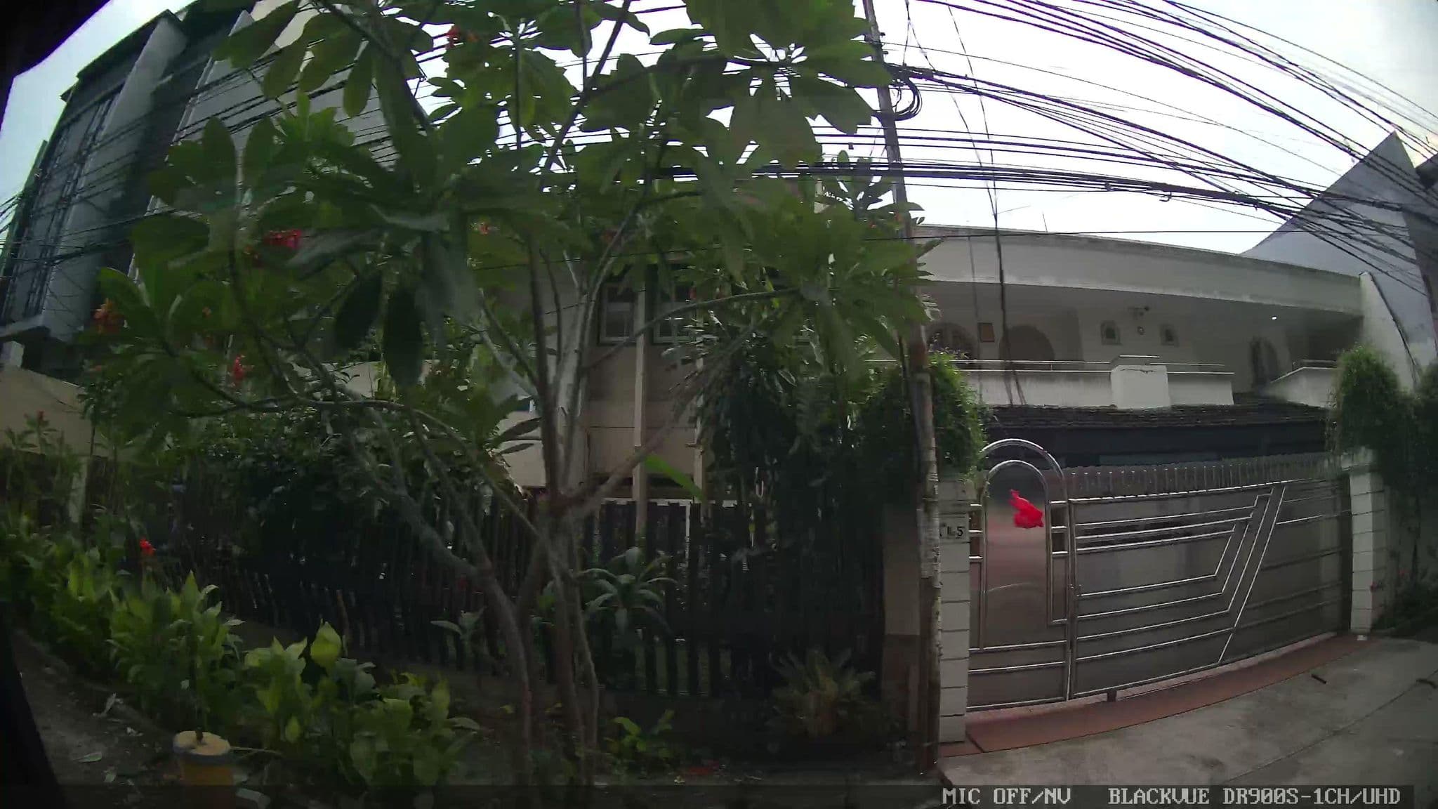 Street view near Villa Delima, Pulau Pramuka, Jakarta — © Kaart---RIGHT (CC BY-SA · Mapillary)