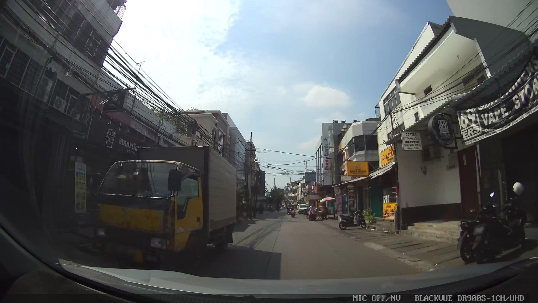 Street view near Grand Aqilla Hotel Bandung, Jakarta — © kaart_360 (CC BY-SA · Mapillary)