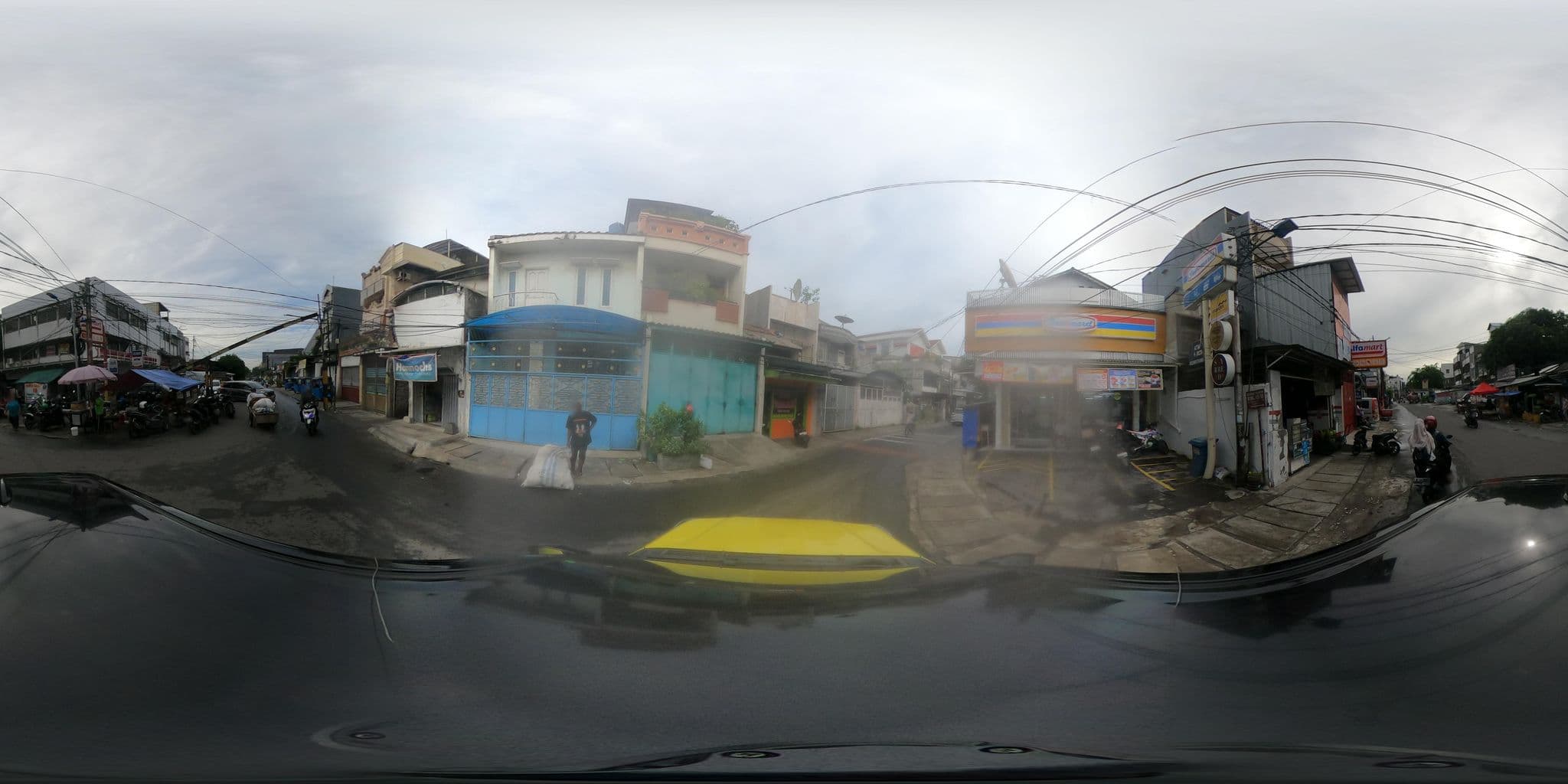 Street view near Auntie's Room, Jakarta — © Kaart---360 (CC BY-SA · Mapillary)