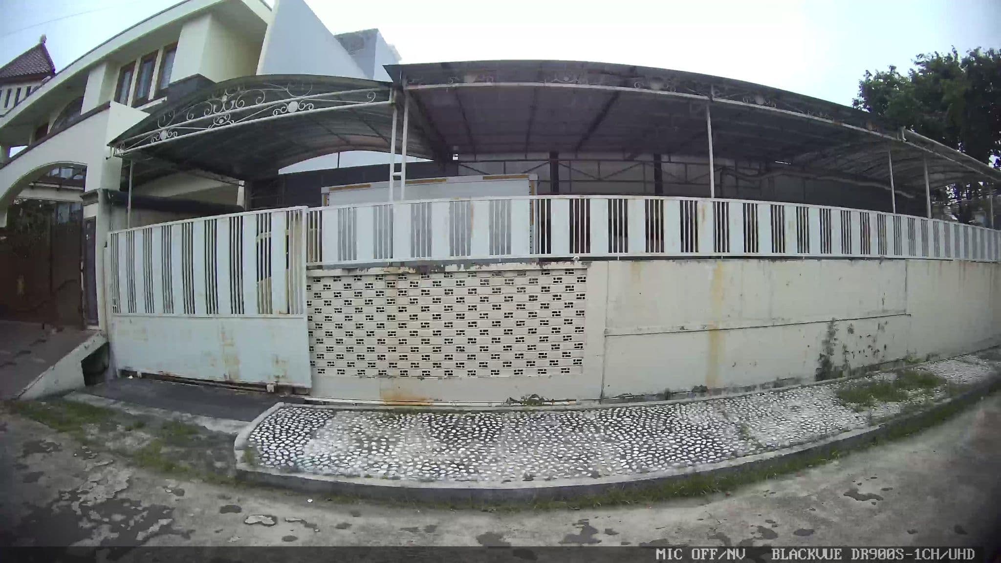 Street view near Aston paradiso hotel project, Jakarta — © Kaart---LEFT (CC BY-SA · Mapillary)