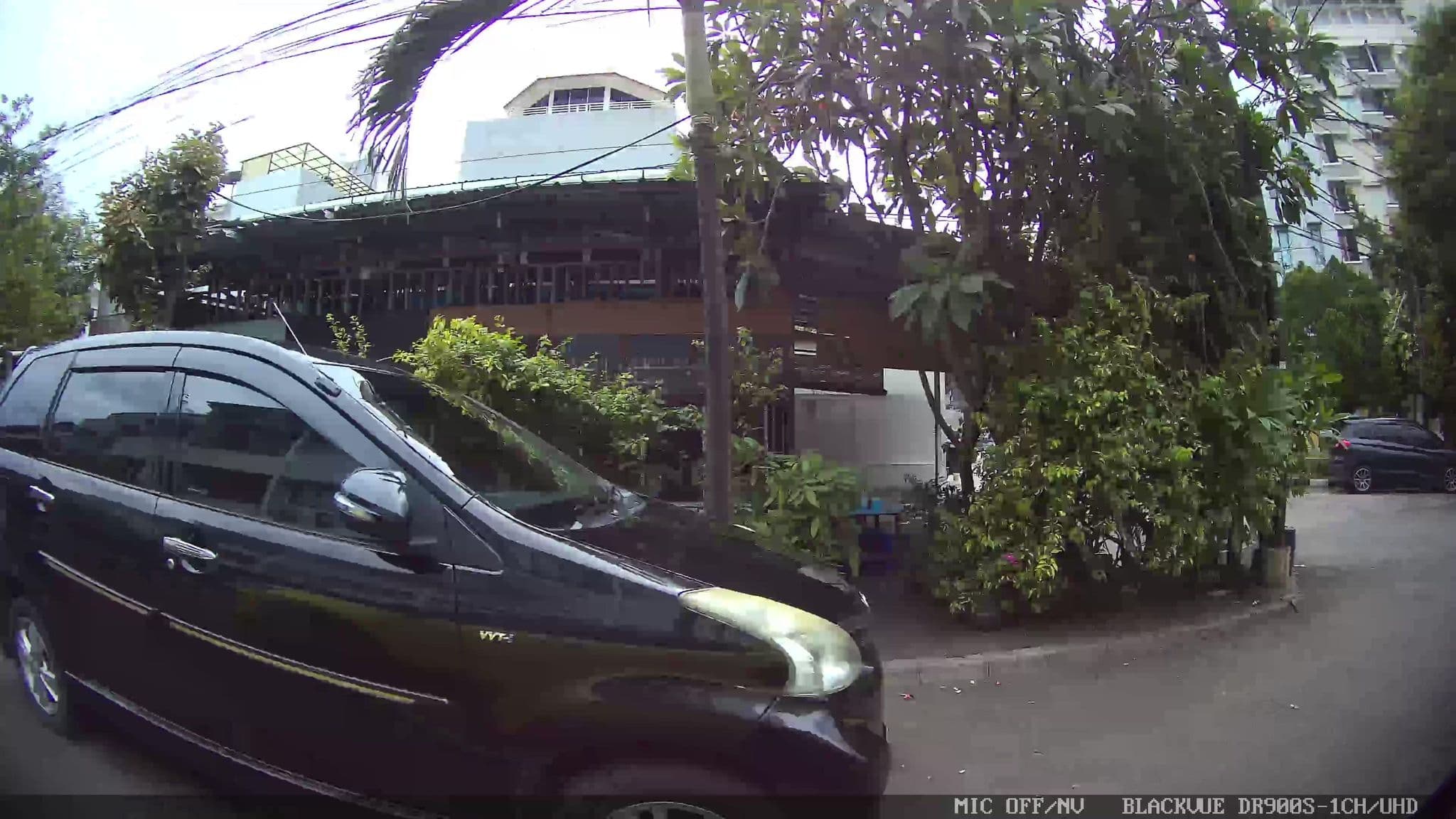 Street view near Airy Penjaringan Taman Pluit Kencana Jakarta, Jakarta — © Kaart---RIGHT (CC BY-SA · Mapillary)