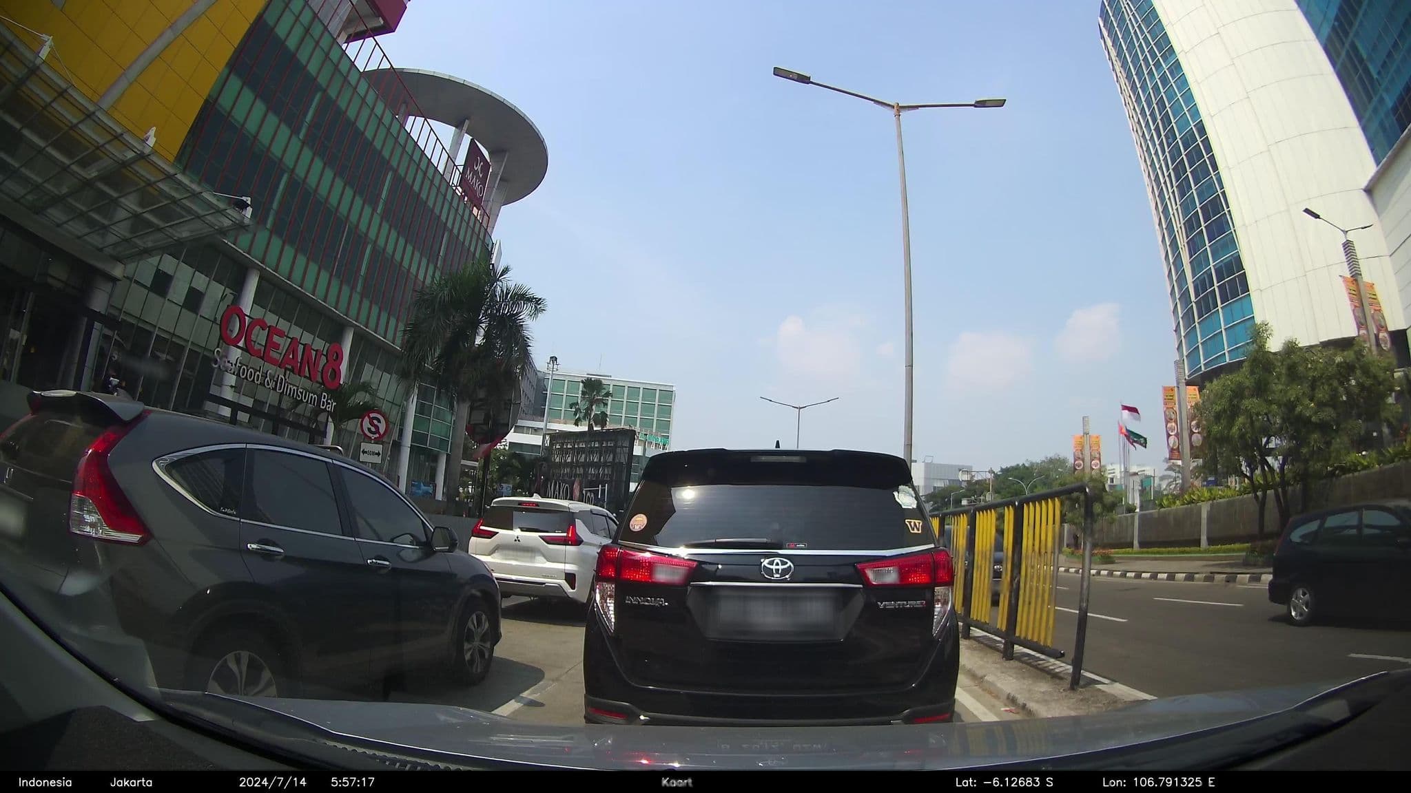 Street view near The Alam Villa Bali, Jakarta — © kaart_1 (CC BY-SA · Mapillary)