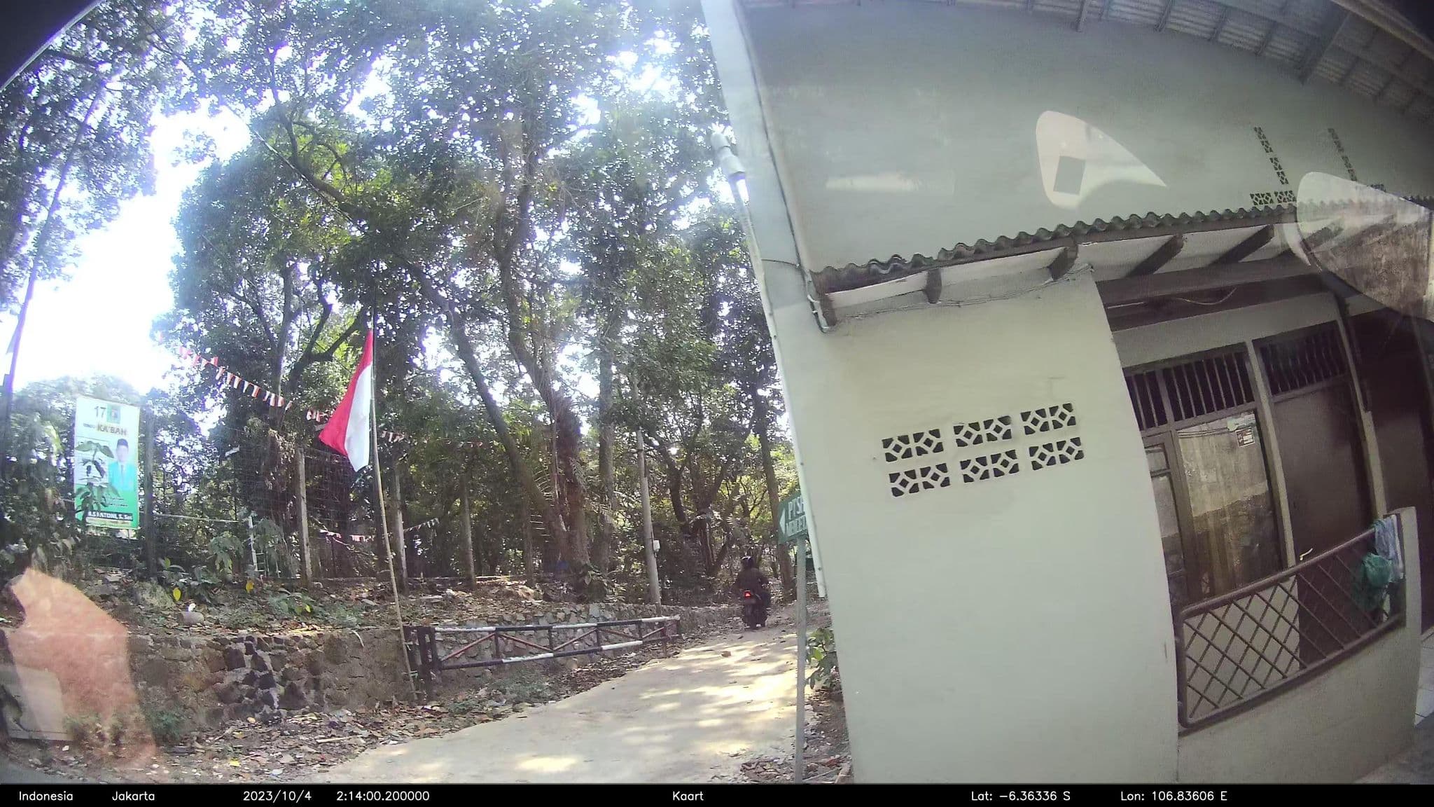 Street view near Pondokan Eta, Depok — © kaart_2 (CC BY-SA · Mapillary)