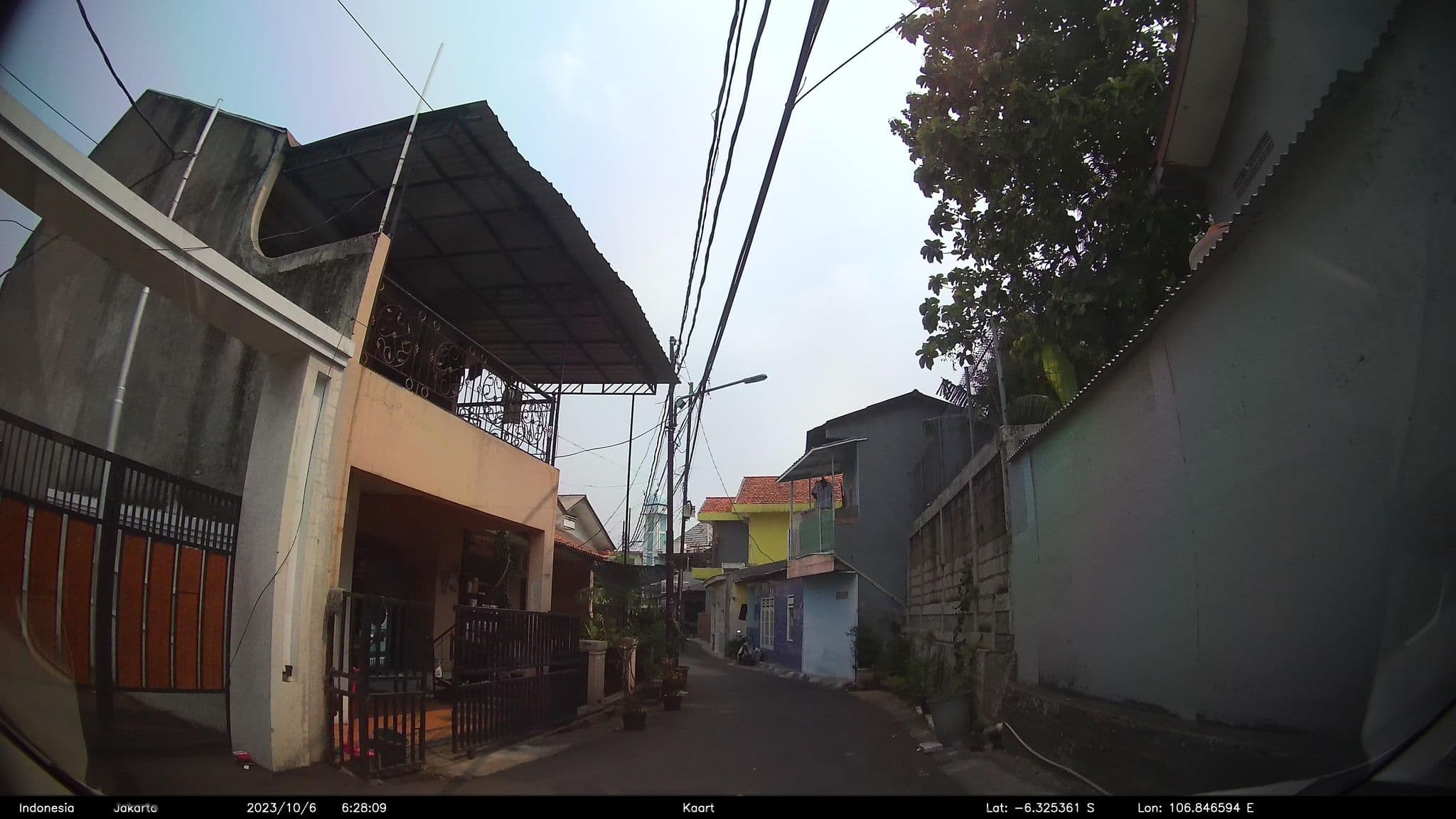 Street view near Atas Kasur, Depok — © kaart5 (CC BY-SA · Mapillary)