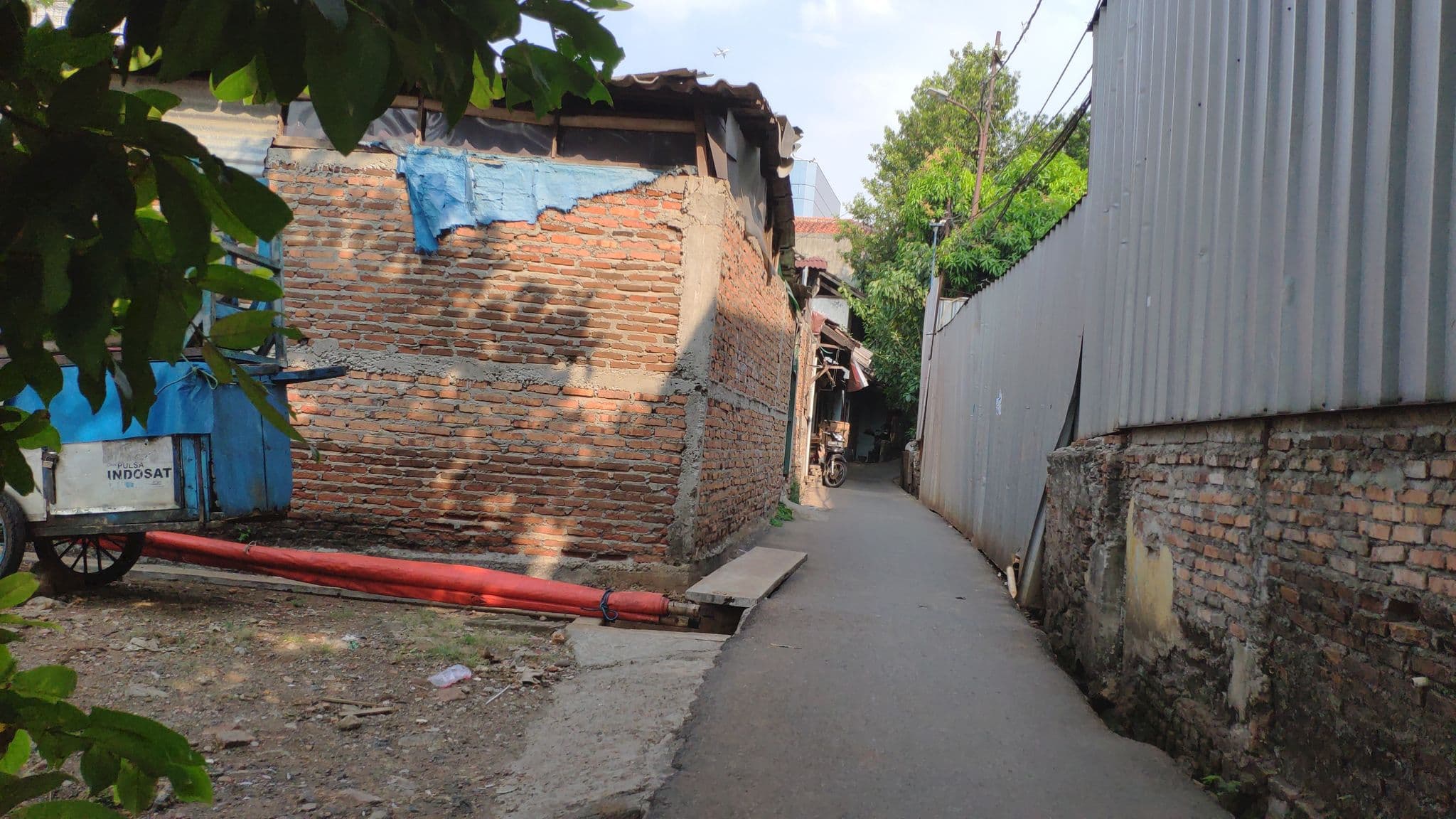 Street view near Hotel Lembah Hijau Lt.5, Jakarta — © heru_tri_setiawan (CC BY-SA · Mapillary)