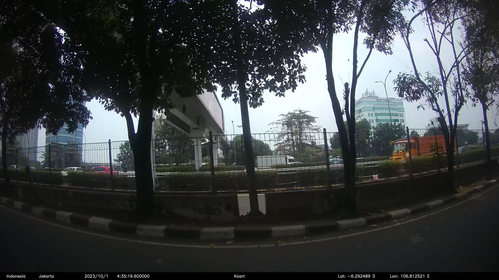 Street view near MQ Guesthouse,Bandung, Jakarta — © kaart_2 (CC BY-SA · Mapillary)