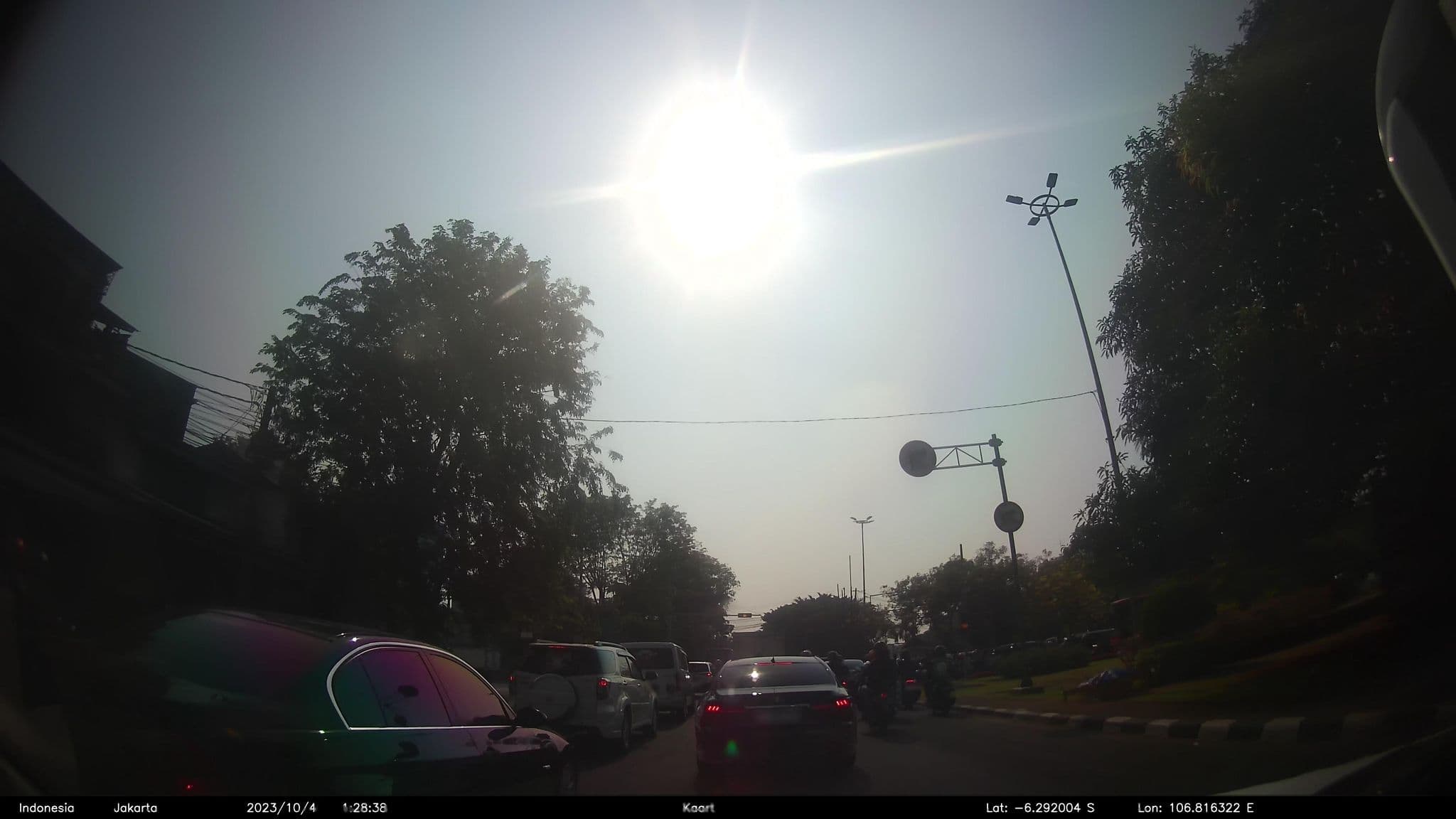 Street view near Aloft South Jakarta Hotel, Jakarta — © kaart_2 (CC BY-SA · Mapillary)