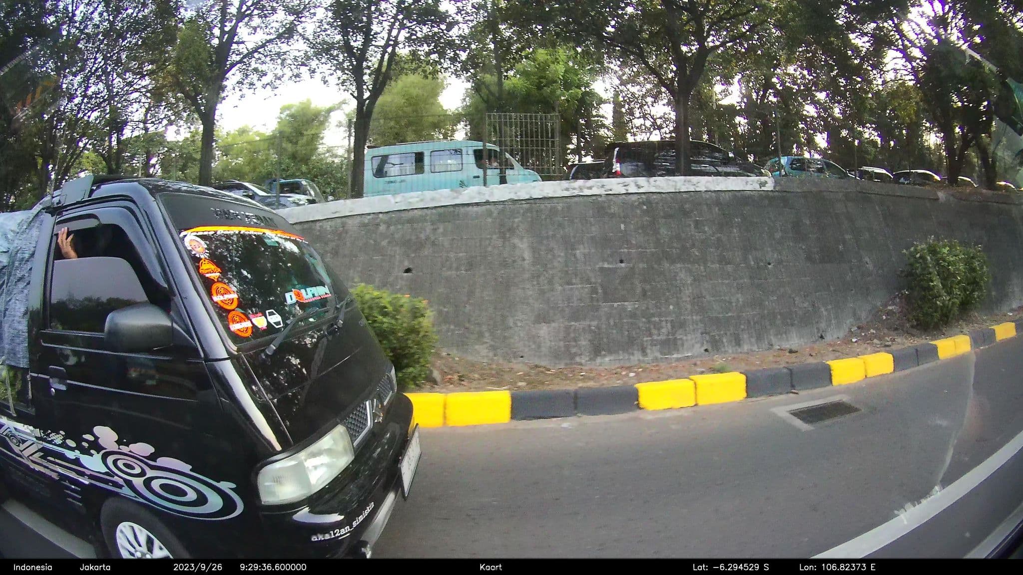 Street view near Hotel Agung Mas, Jakarta — © kaart_2 (CC BY-SA · Mapillary)