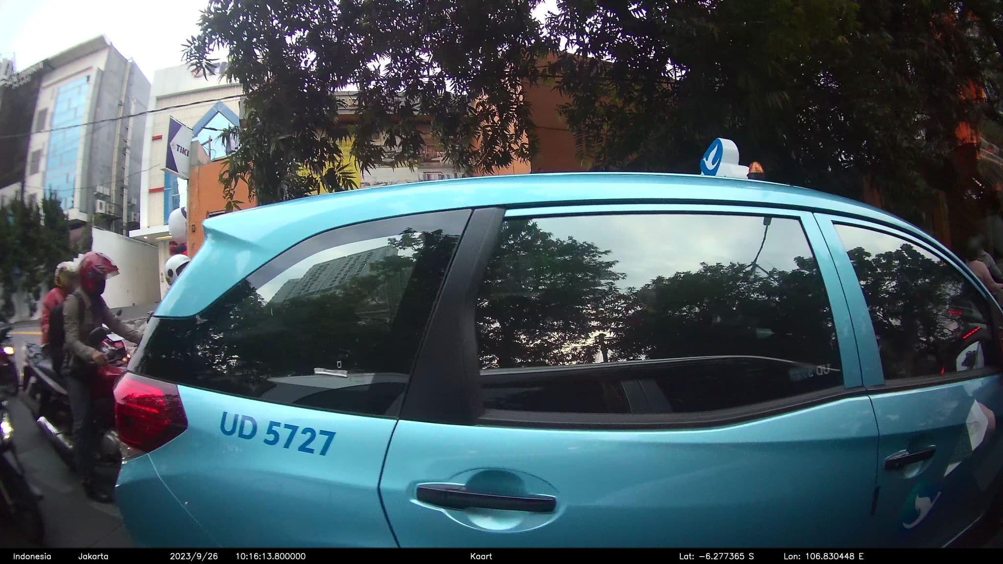 Street view near Wisma patria, Jakarta — © kaart5 (CC BY-SA · Mapillary)