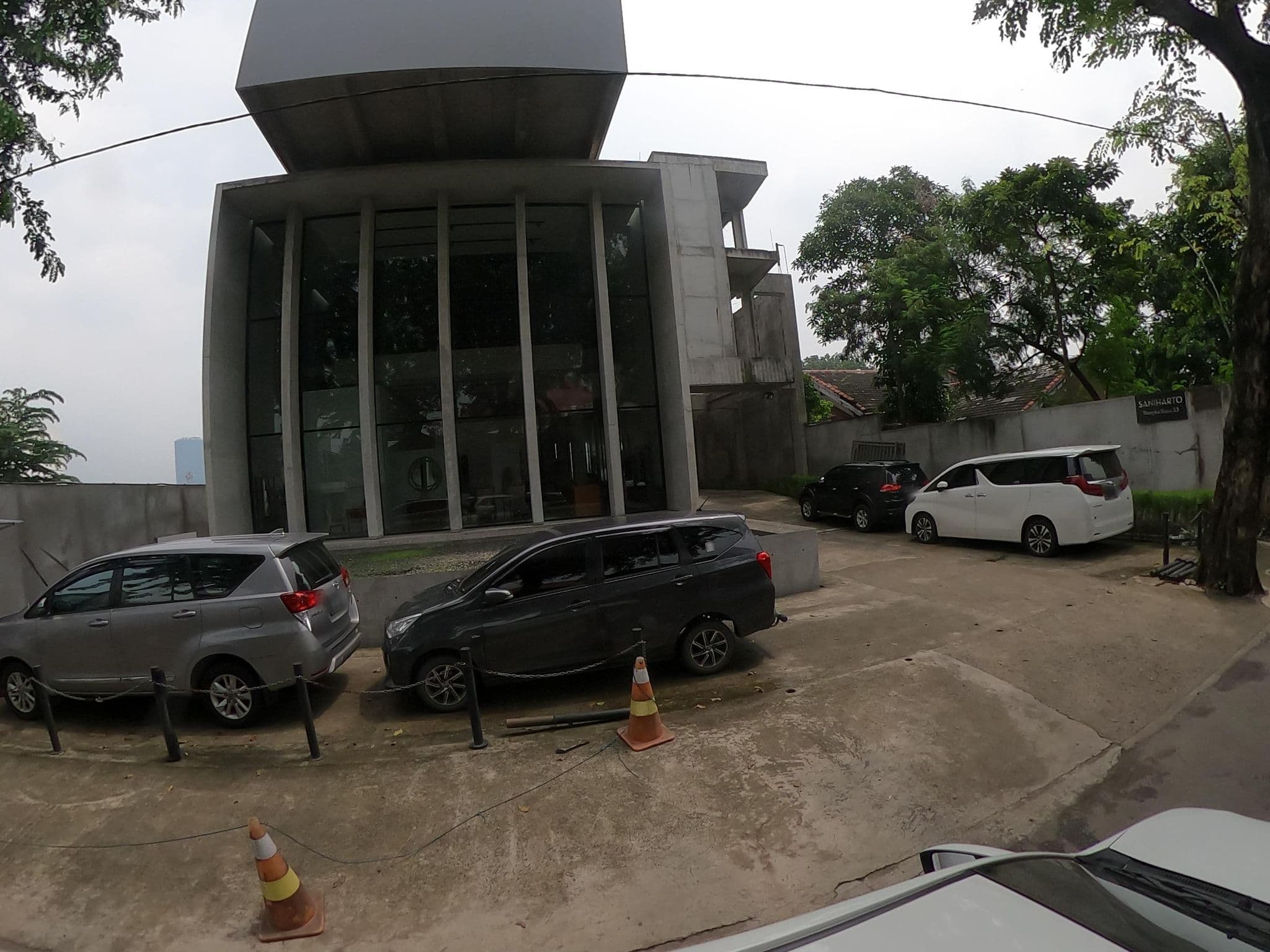 Street view near Hotel Bisanta Bidakara, Jakarta — © kaart_360 (CC BY-SA · Mapillary)