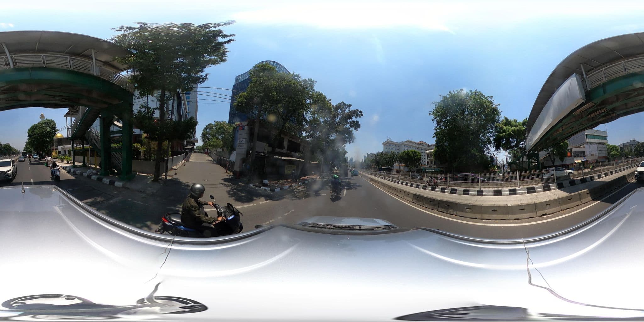 Street view near Hotel Merapi, Jakarta — © kaart_1 (CC BY-SA · Mapillary)