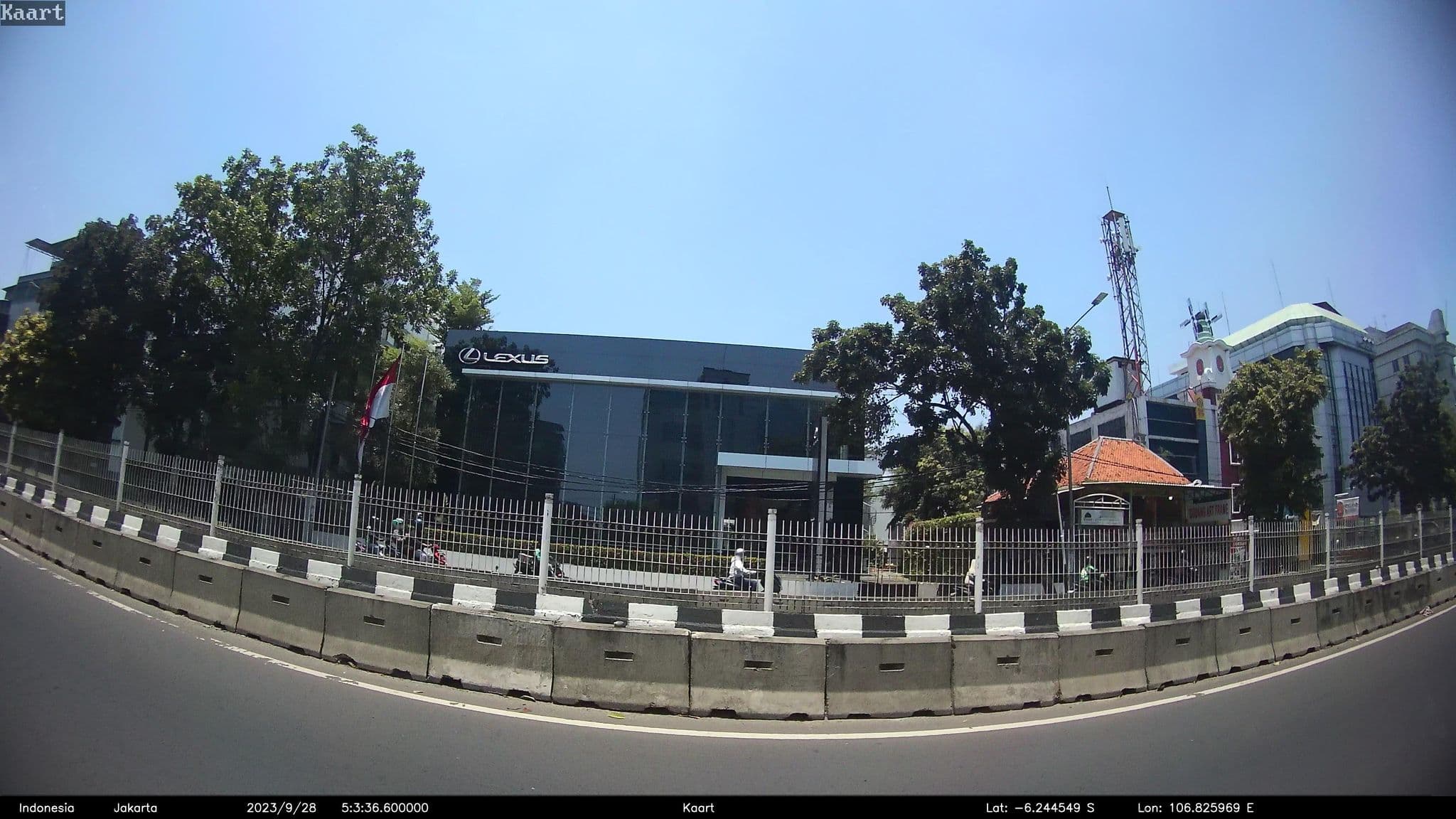 Street view near Agus D'Kost, Jakarta — © kaart_2 (CC BY-SA · Mapillary)