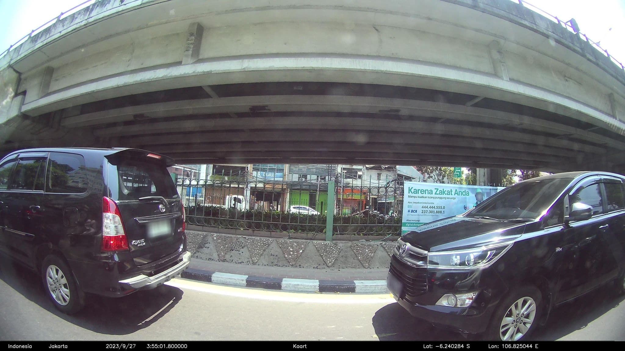 Street view near Hotel Maharadja kamar 306, Jakarta — © kaart_2 (CC BY-SA · Mapillary)