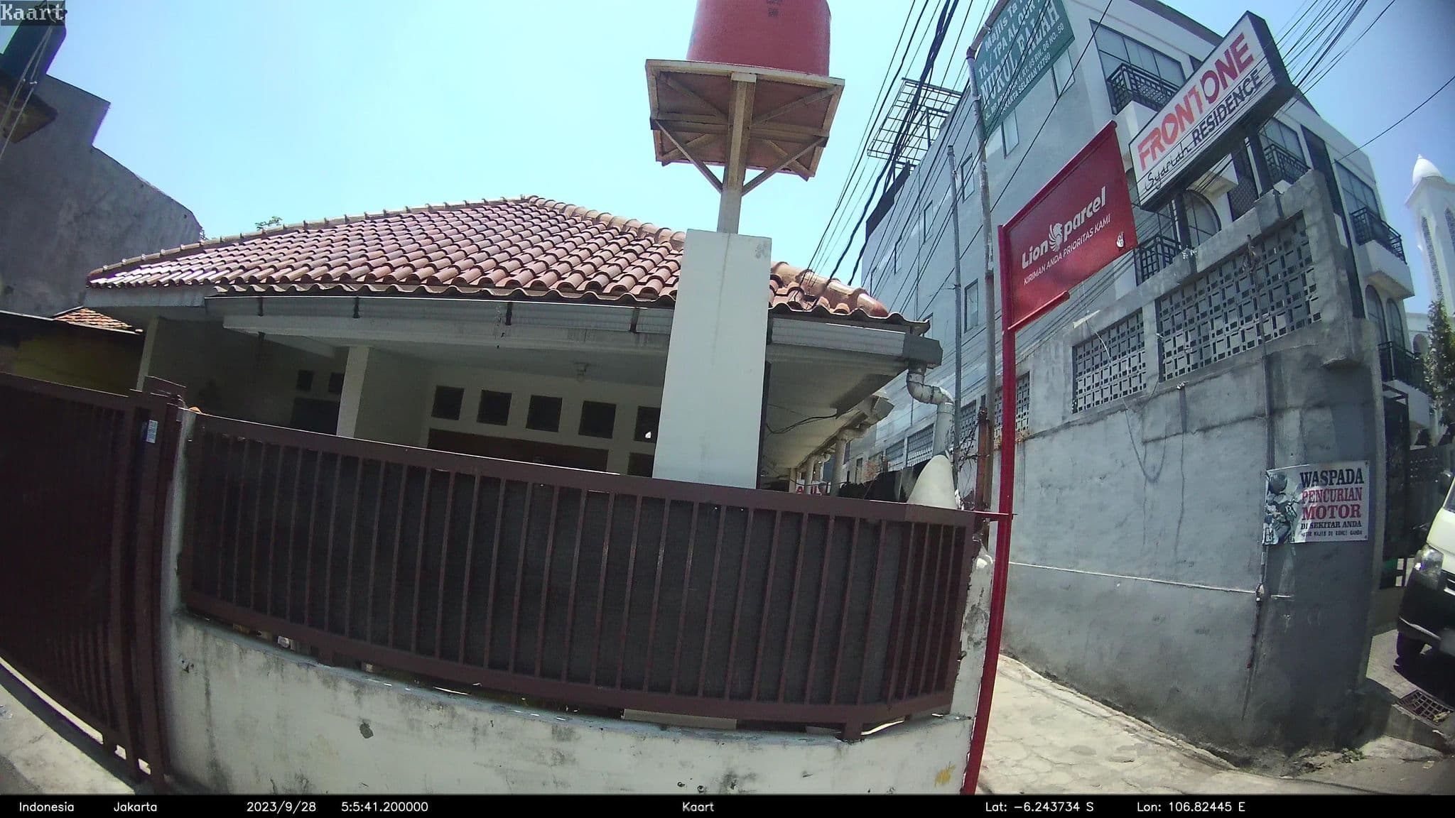 Street view near Front one Syariah Residence, Jakarta — © kaart_2 (CC BY-SA · Mapillary)