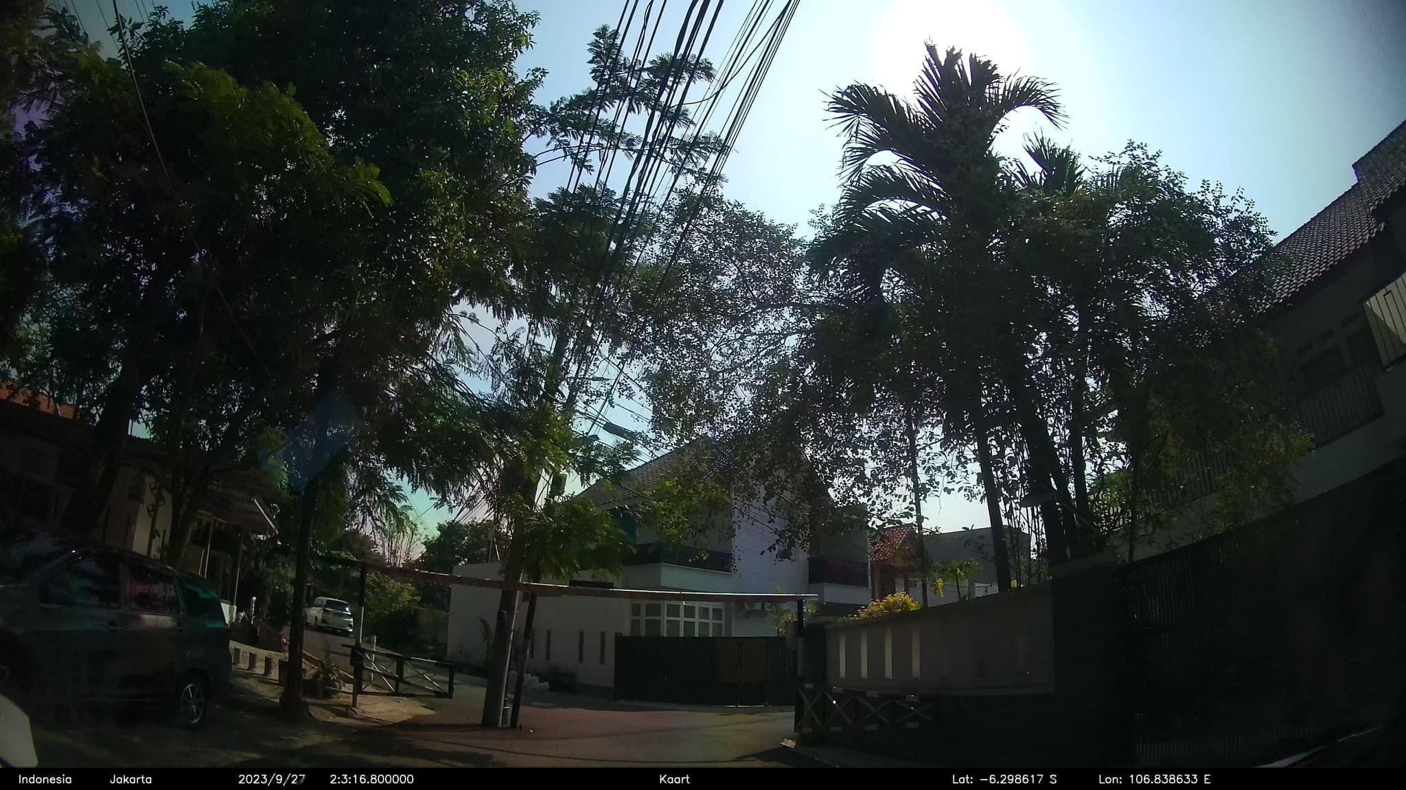 Street view near Gubuk 5H, Jakarta — © kaart_2 (CC BY-SA · Mapillary)