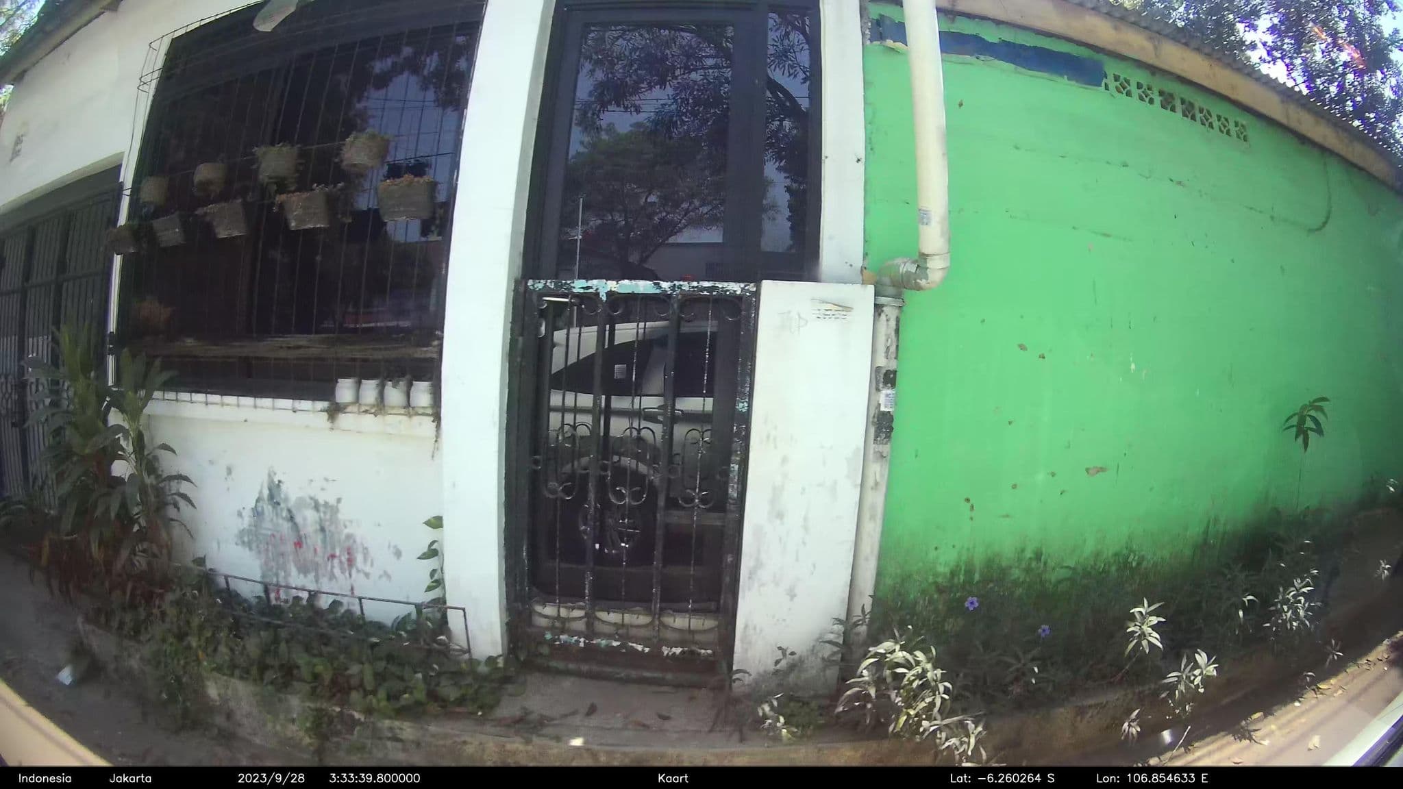 Street view near BNDX B&B, Jakarta — © kaart_2 (CC BY-SA · Mapillary)
