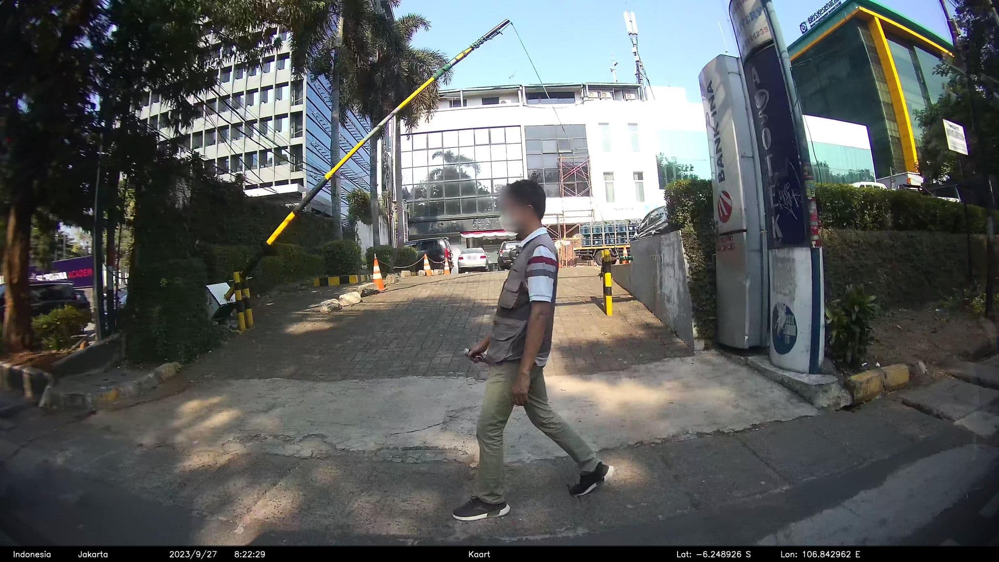 Street view near The Rizen Hotel Puncak, Jakarta — © kaart_2 (CC BY-SA · Mapillary)