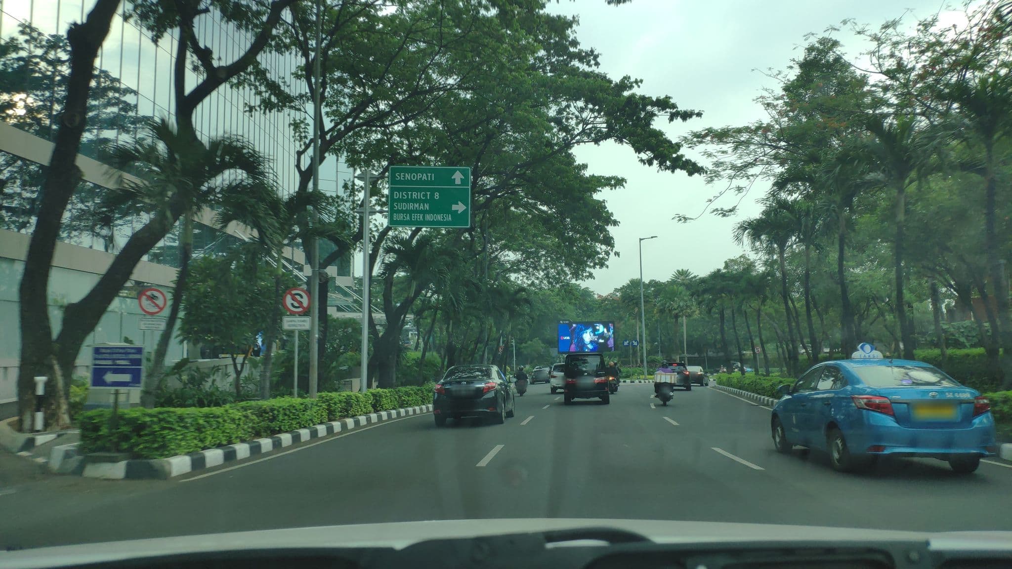 Street view near Airy Menteng Wahid Hasyim 53 Jakarta, Jakarta — © dedi (CC BY-SA · Mapillary)