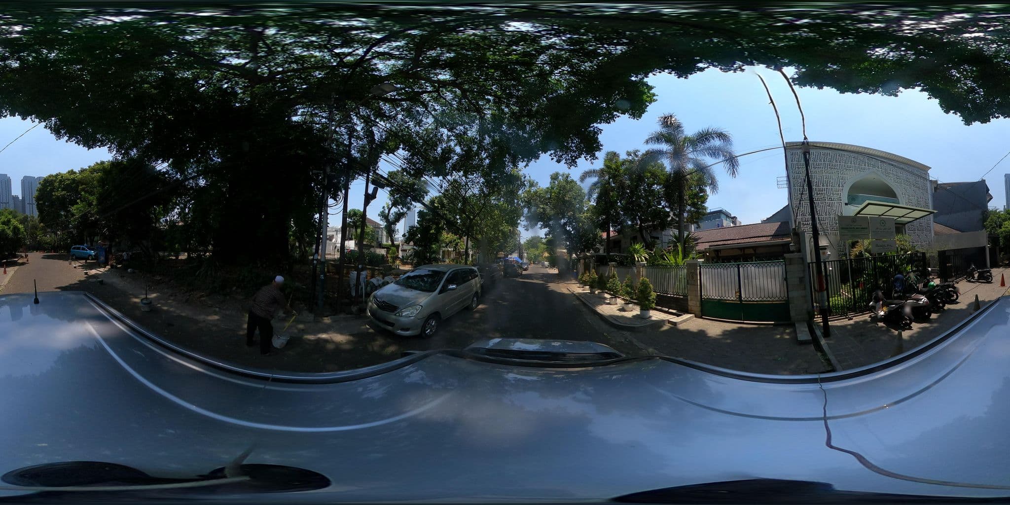 Street view near Yayasan Dana Tabungan Pesangon Migas, Jakarta — © kaart5 (CC BY-SA · Mapillary)