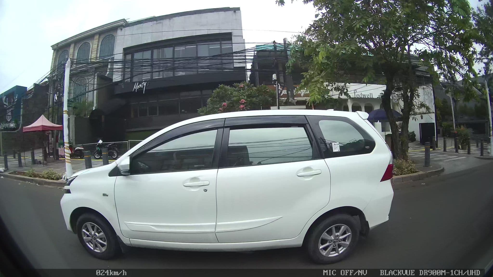 Street view near Harris FX Sudirman, Floor 46 #17, Jakarta — © kaart_2 (CC BY-SA · Mapillary)