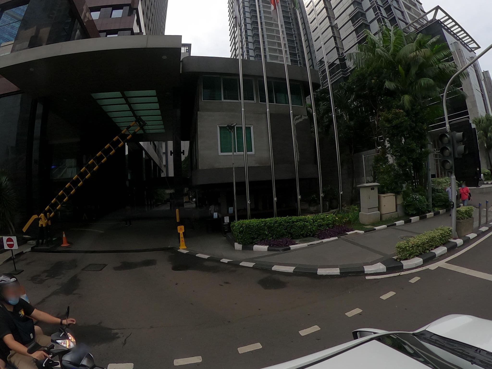 Street view near Tangga Darurat Pacific place, Jakarta — © kaart_360 (CC BY-SA · Mapillary)