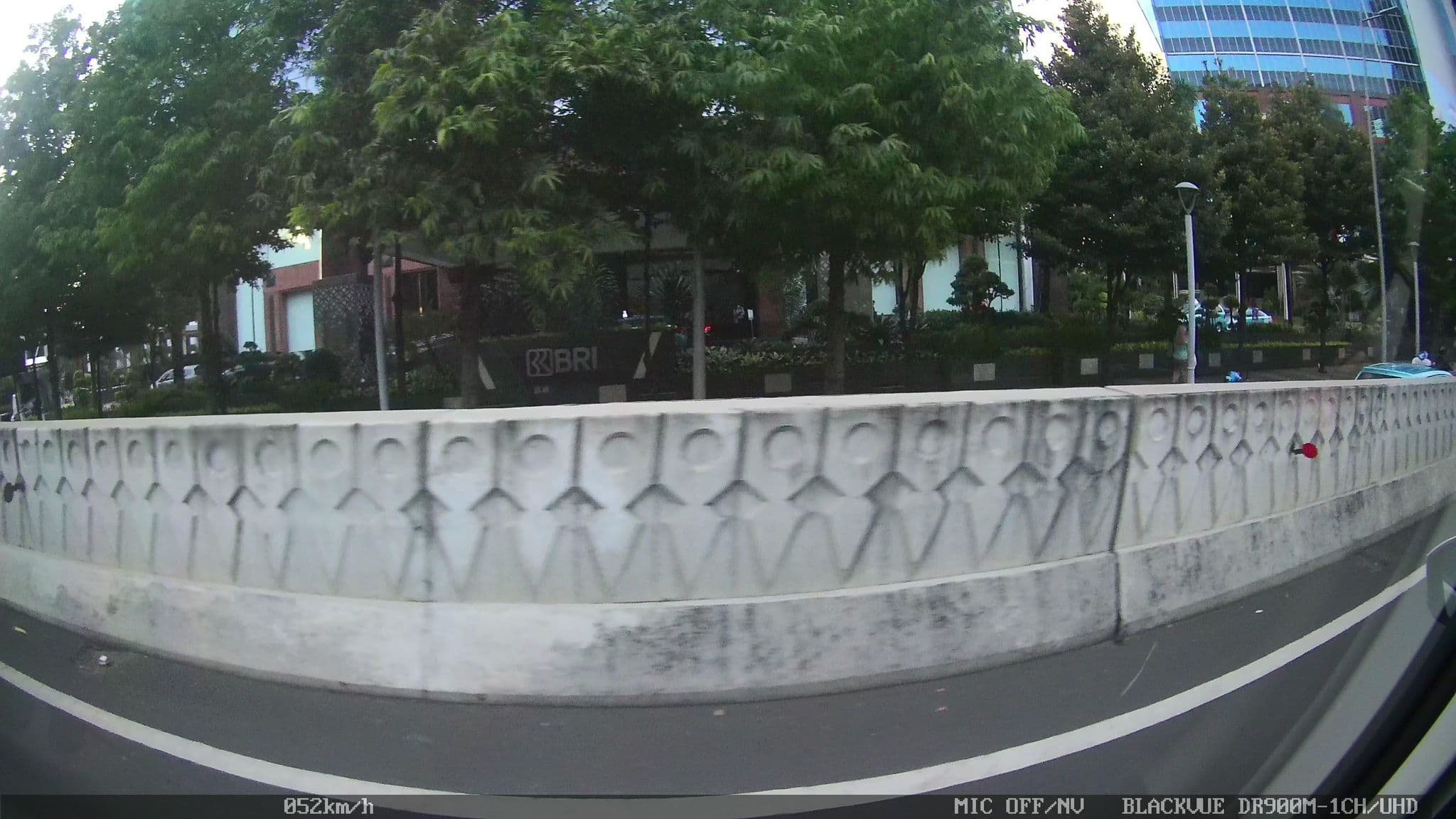 Street view near Jogjakarta Plaza Hotel, Jakarta — © kaart_2 (CC BY-SA · Mapillary)