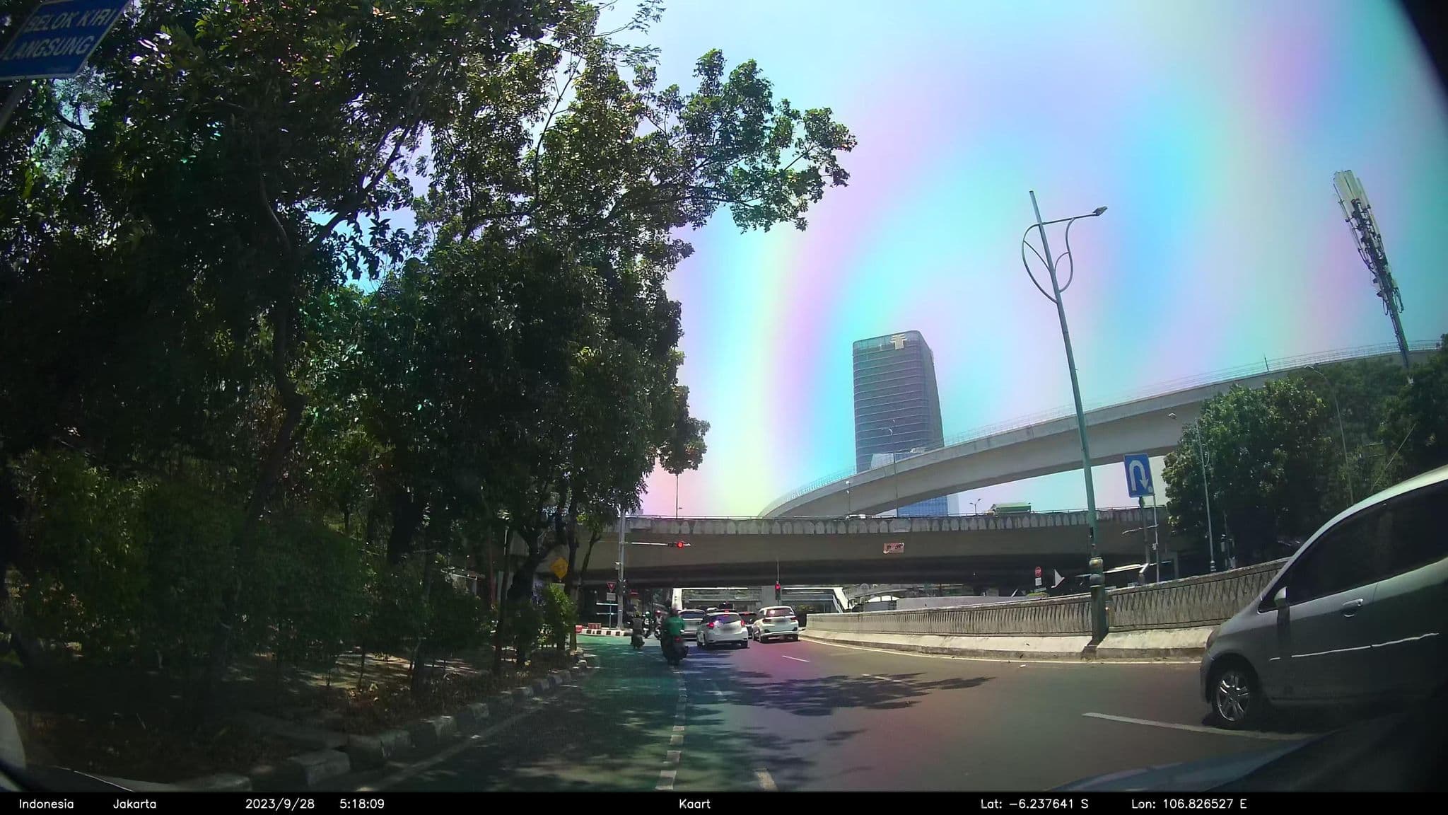Street view near Maharadja Mampang, Jakarta — © kaart_2 (CC BY-SA · Mapillary)
