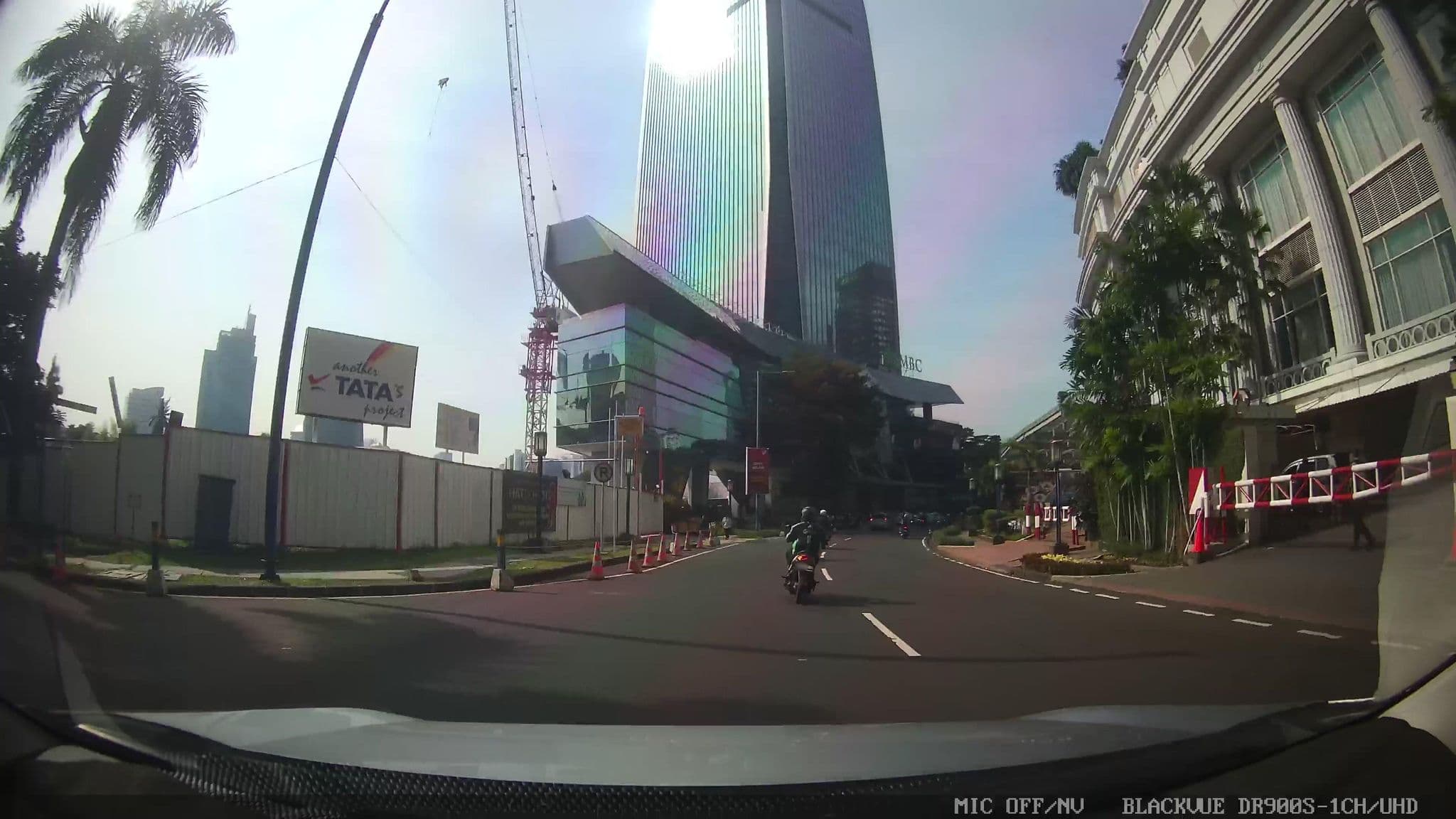 Street view near GP Mega Kuningan, Jakarta — © Kaart---FRONT (CC BY-SA · Mapillary)